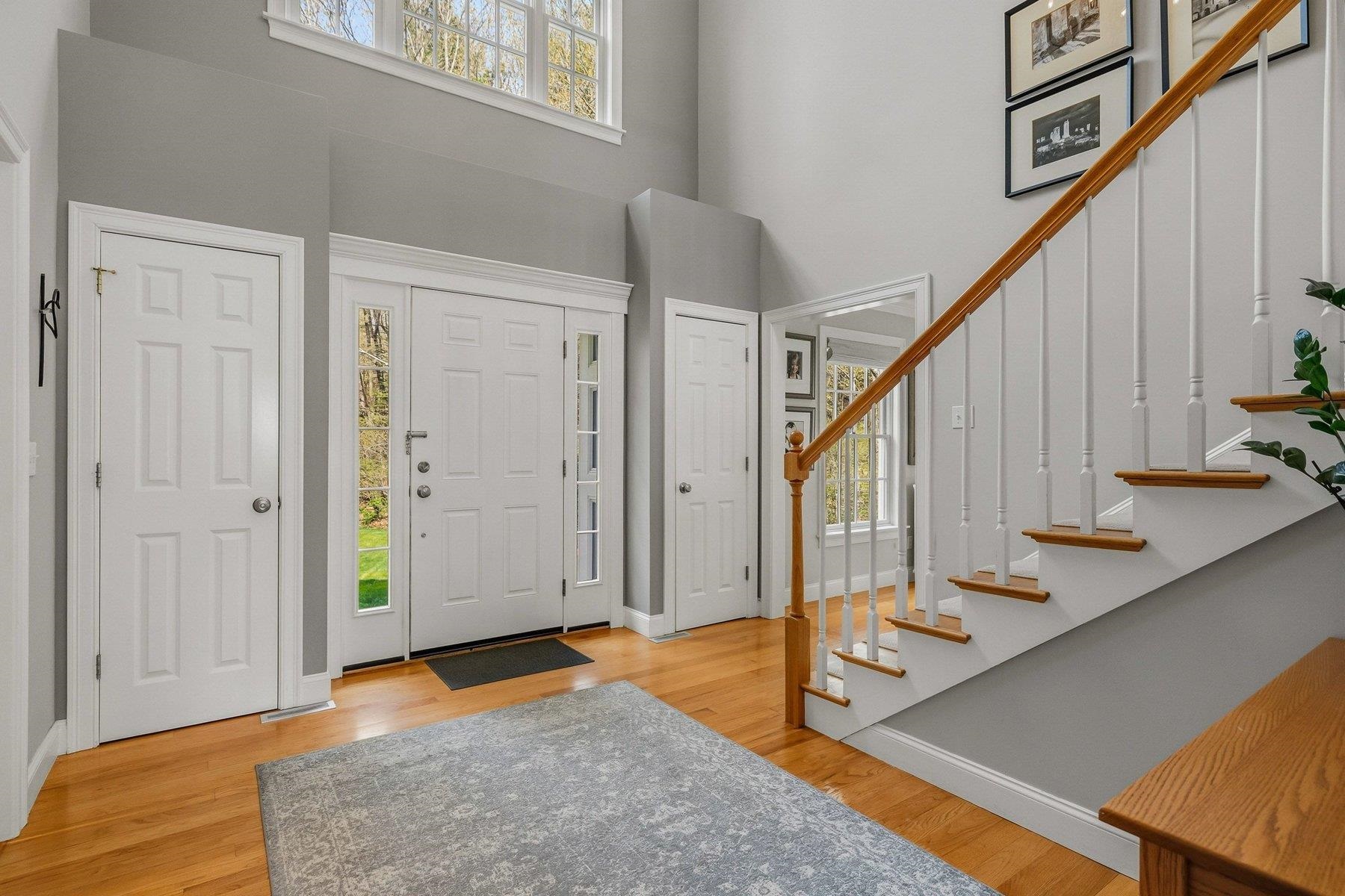 4 White Horse Dr, Rye, NH 03870