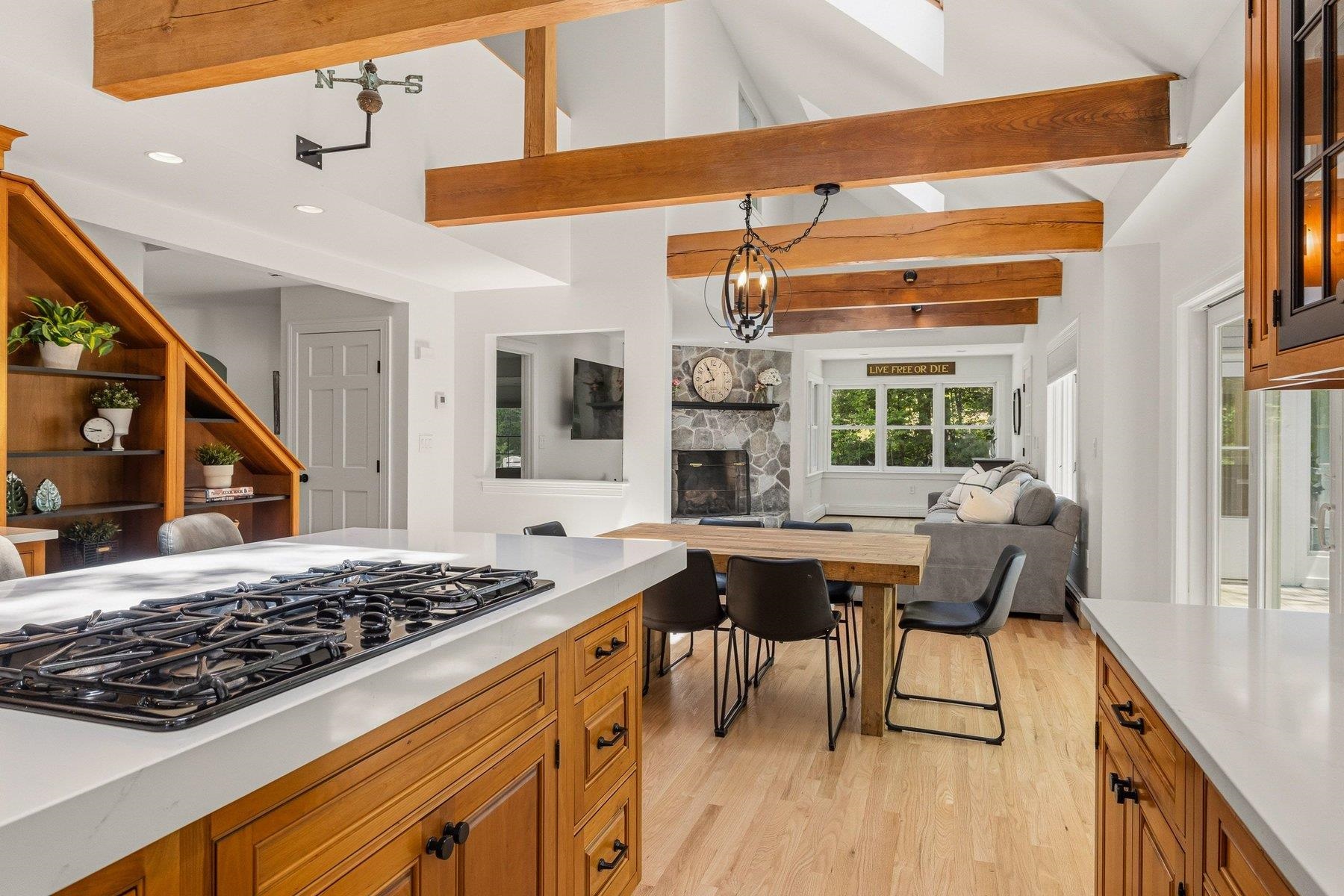 108 Tidewater Farm Rd, Stratham, NH 03885