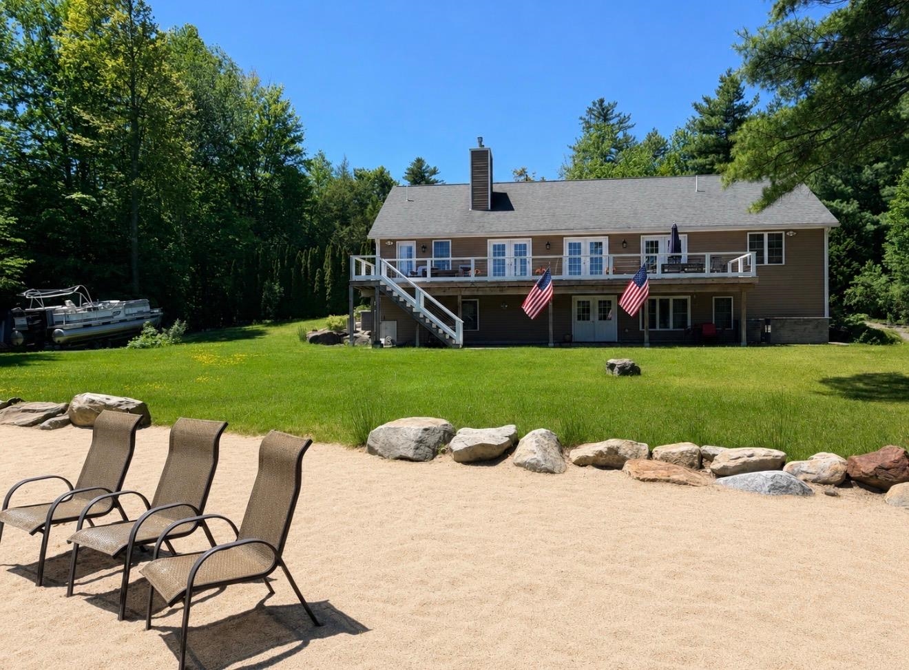 110 Red Gate Ln, Rindge, NH 03461
