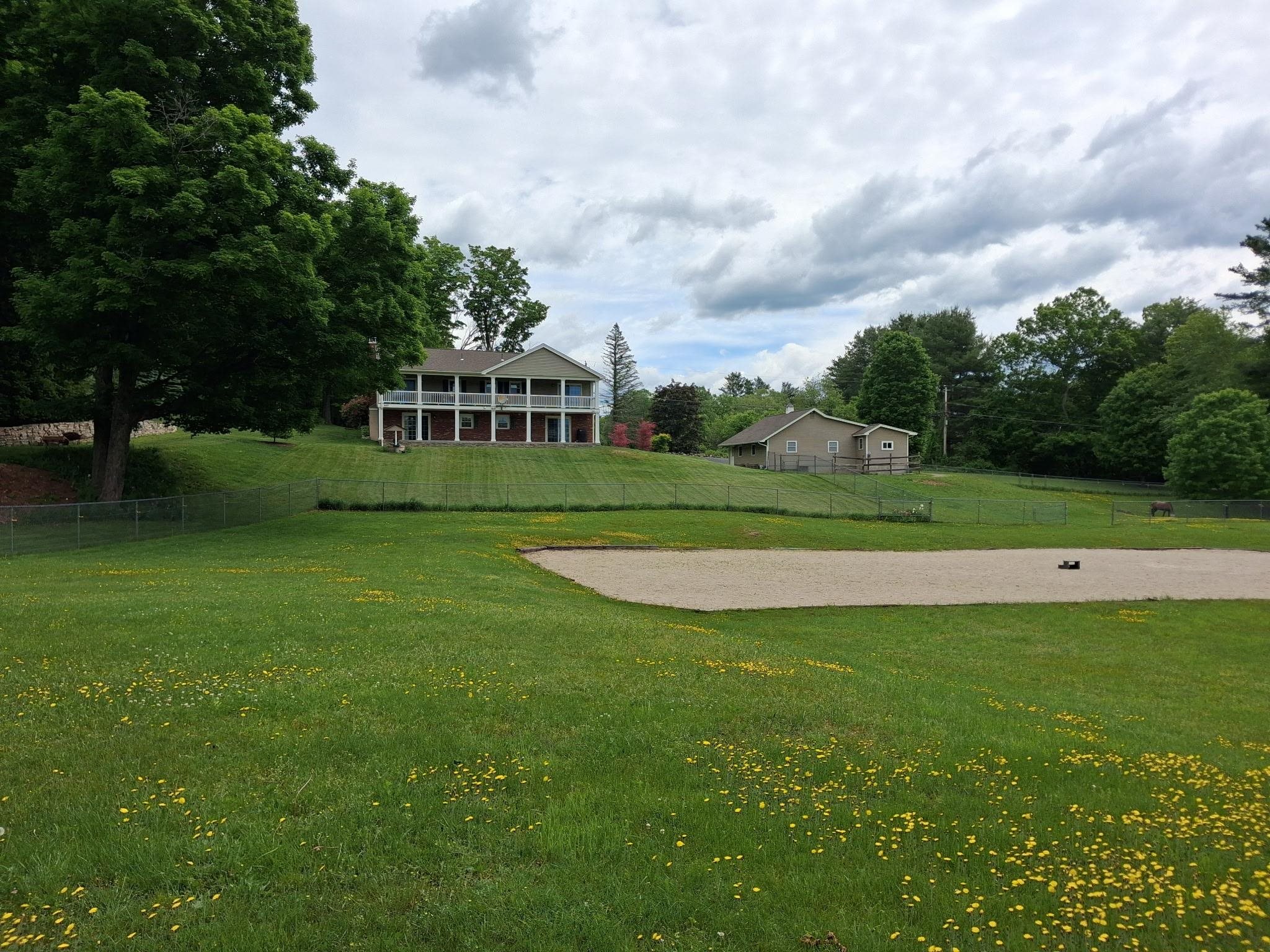 107 Kendall Pond Rd, Windham, NH 03087