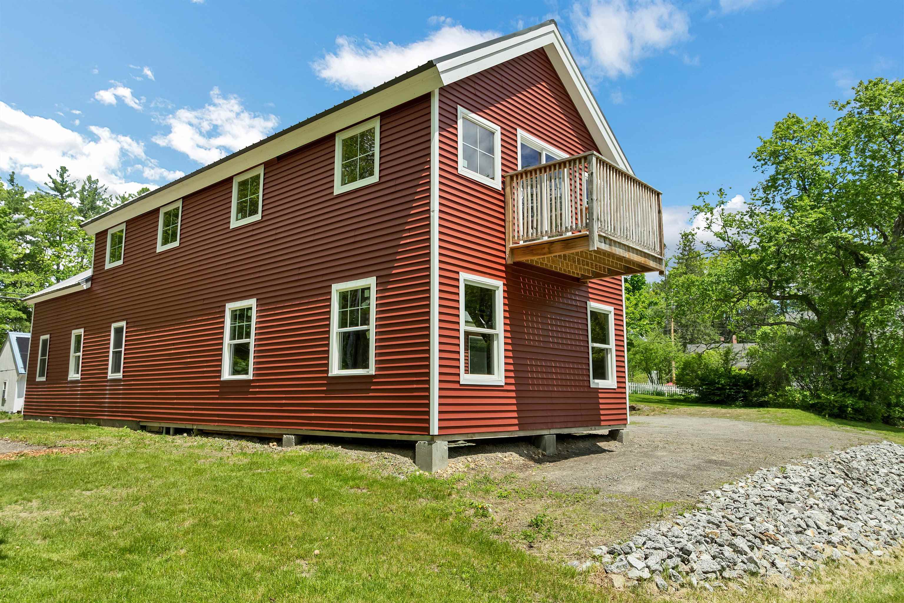75 Hermit Woods Rd, Sanbornton, NH 03269