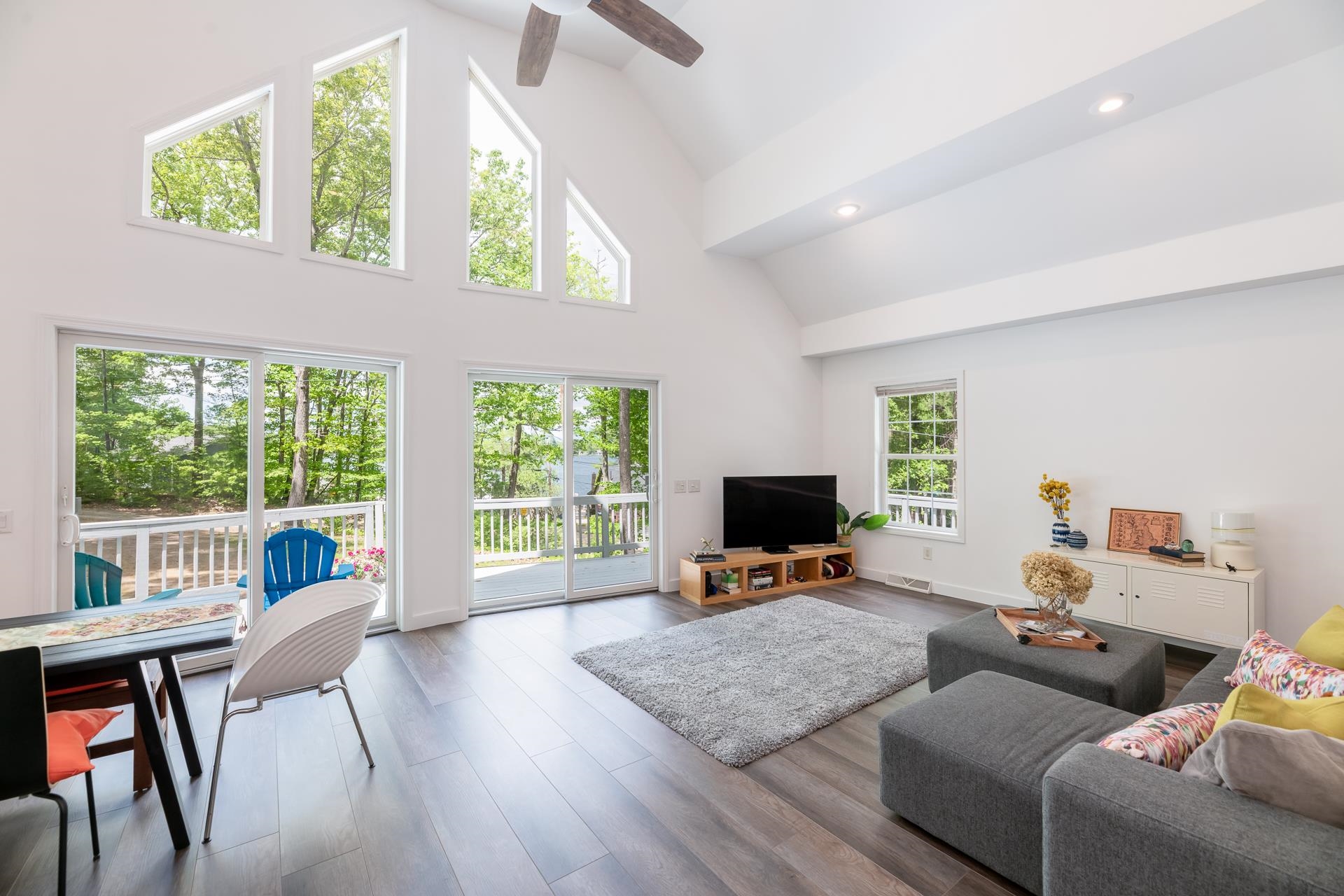83 Fox Hill Rd, Belmont, NH 03220