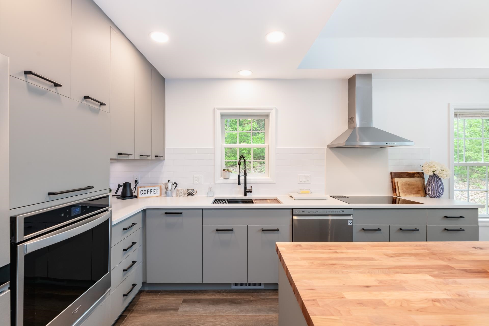 83 Fox Hill Rd, Belmont, NH 03220