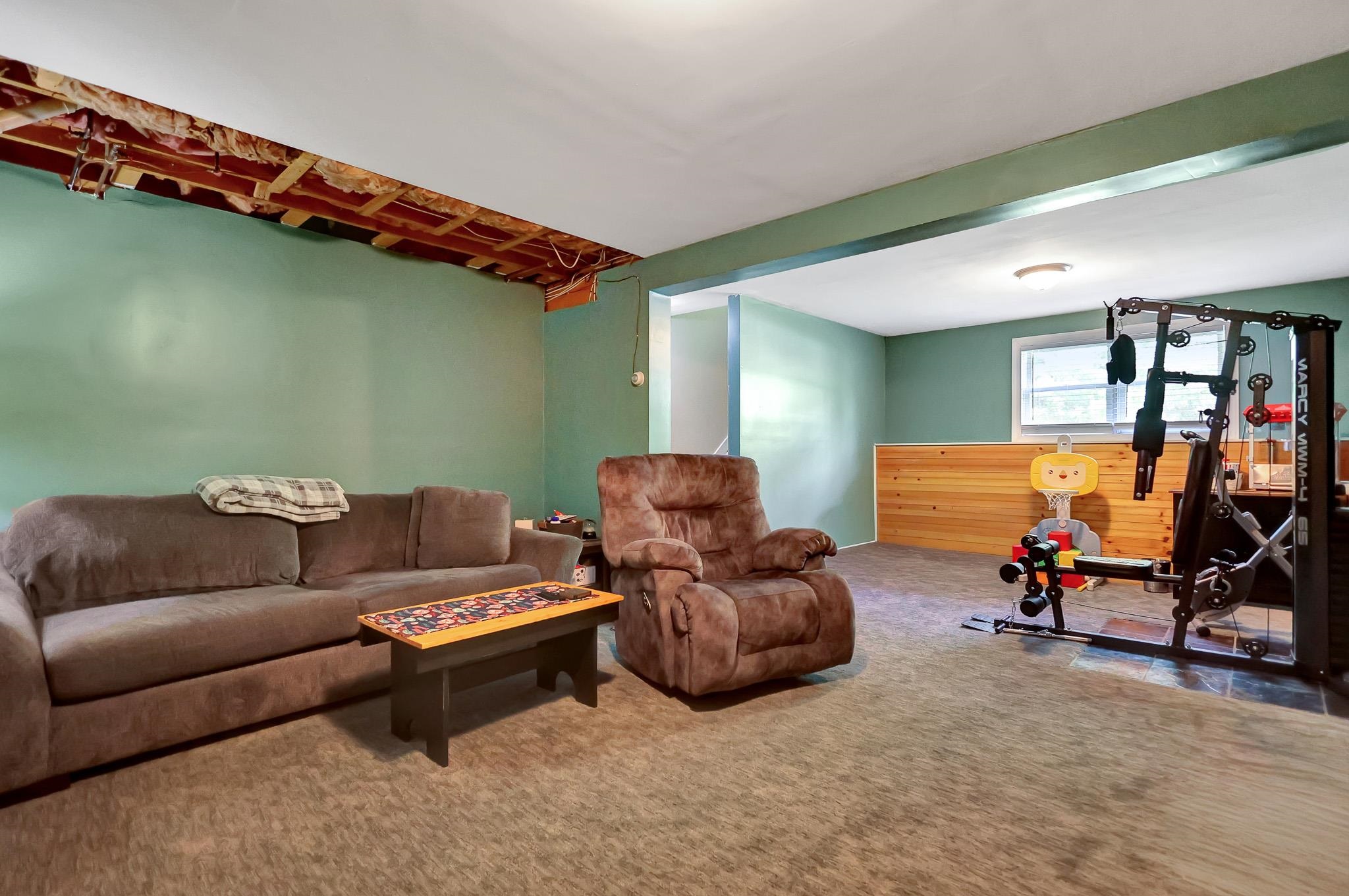 51 Woodlands Dr, Epping, NH 03042