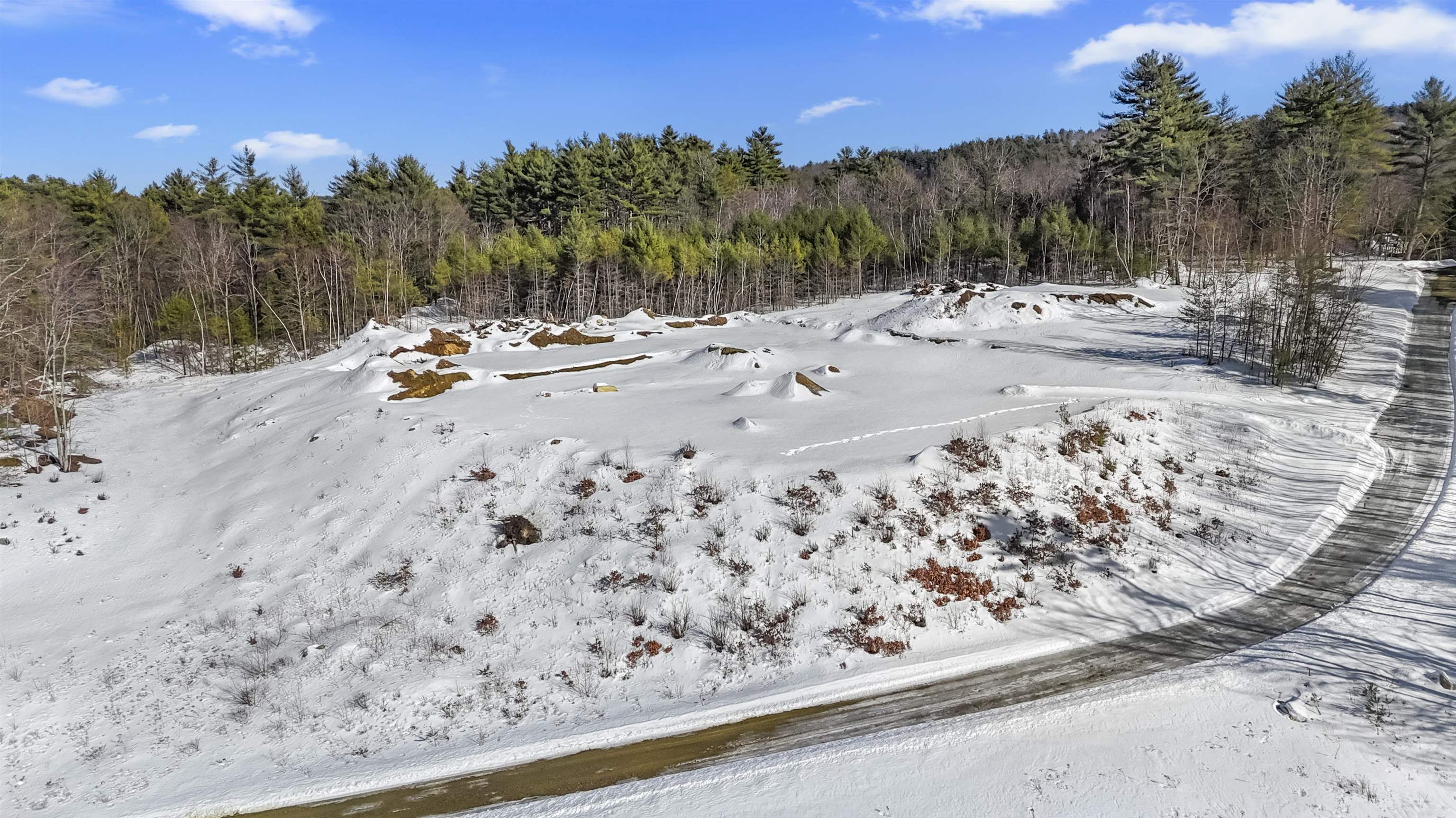 River Rd, New Boston, NH 03070