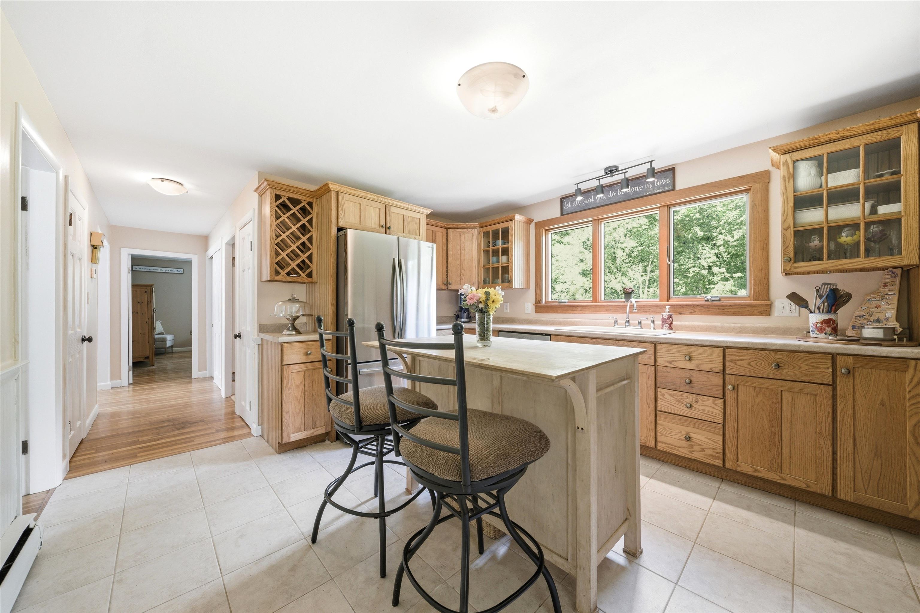 31 Westwood Cir, Dover, NH 03820