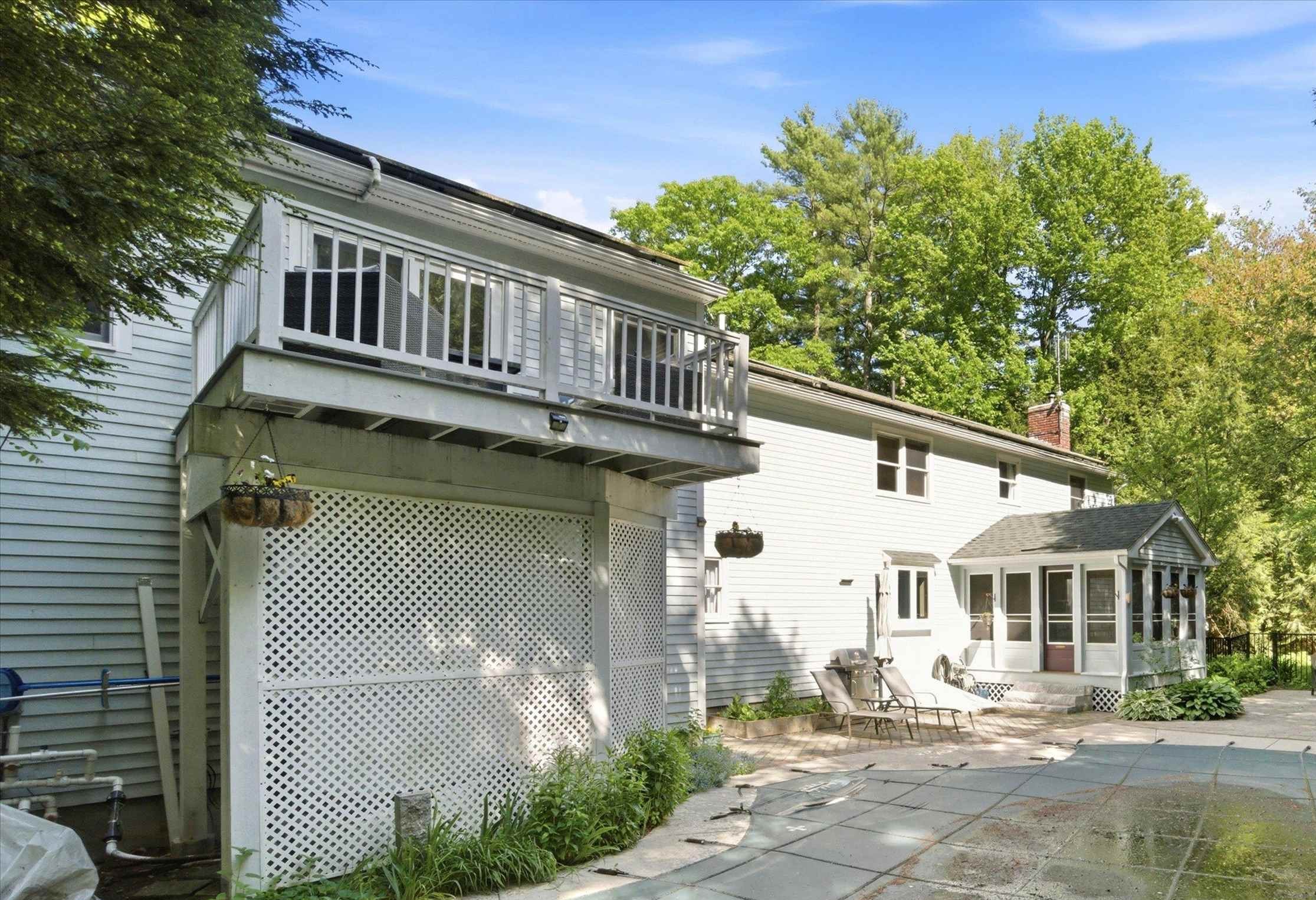 26 Jonathan Ln, Bow, NH 03304