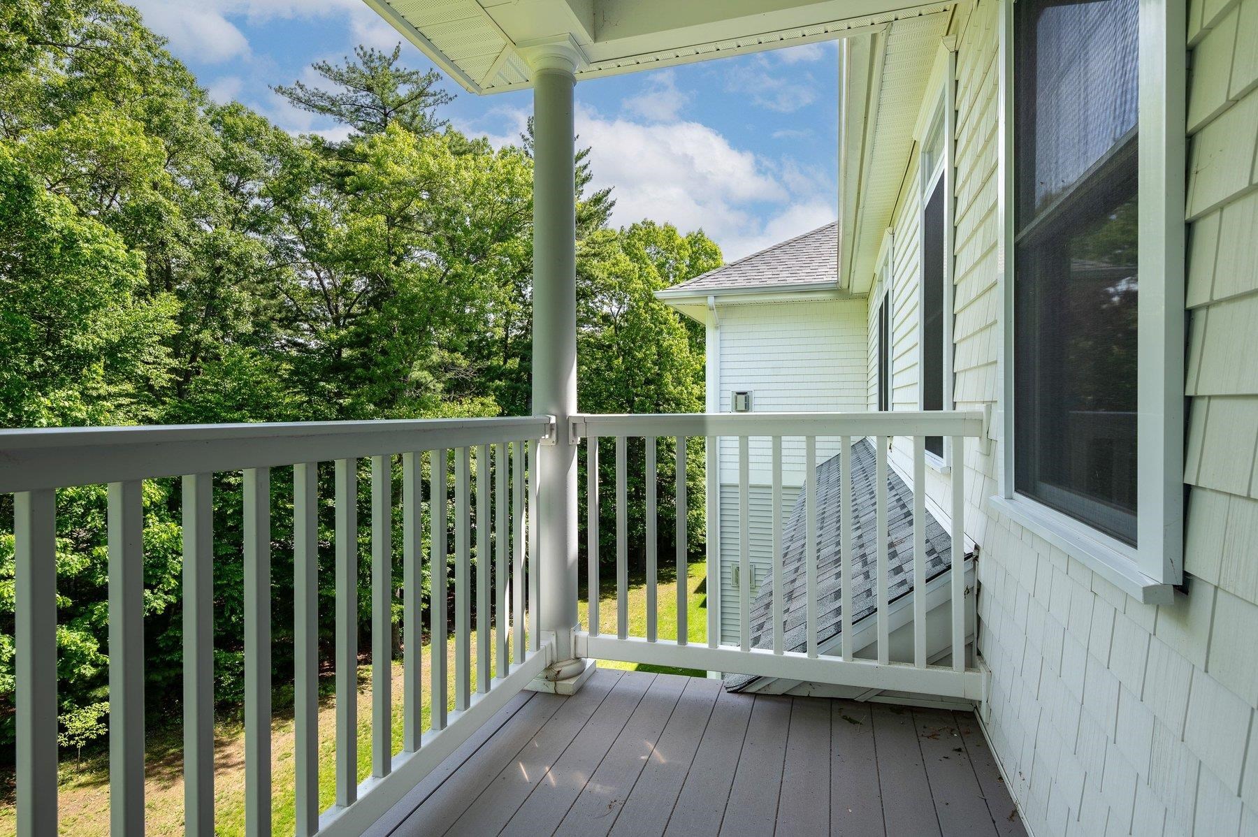 5 Sterling Hill Ln, Exeter, NH 03833