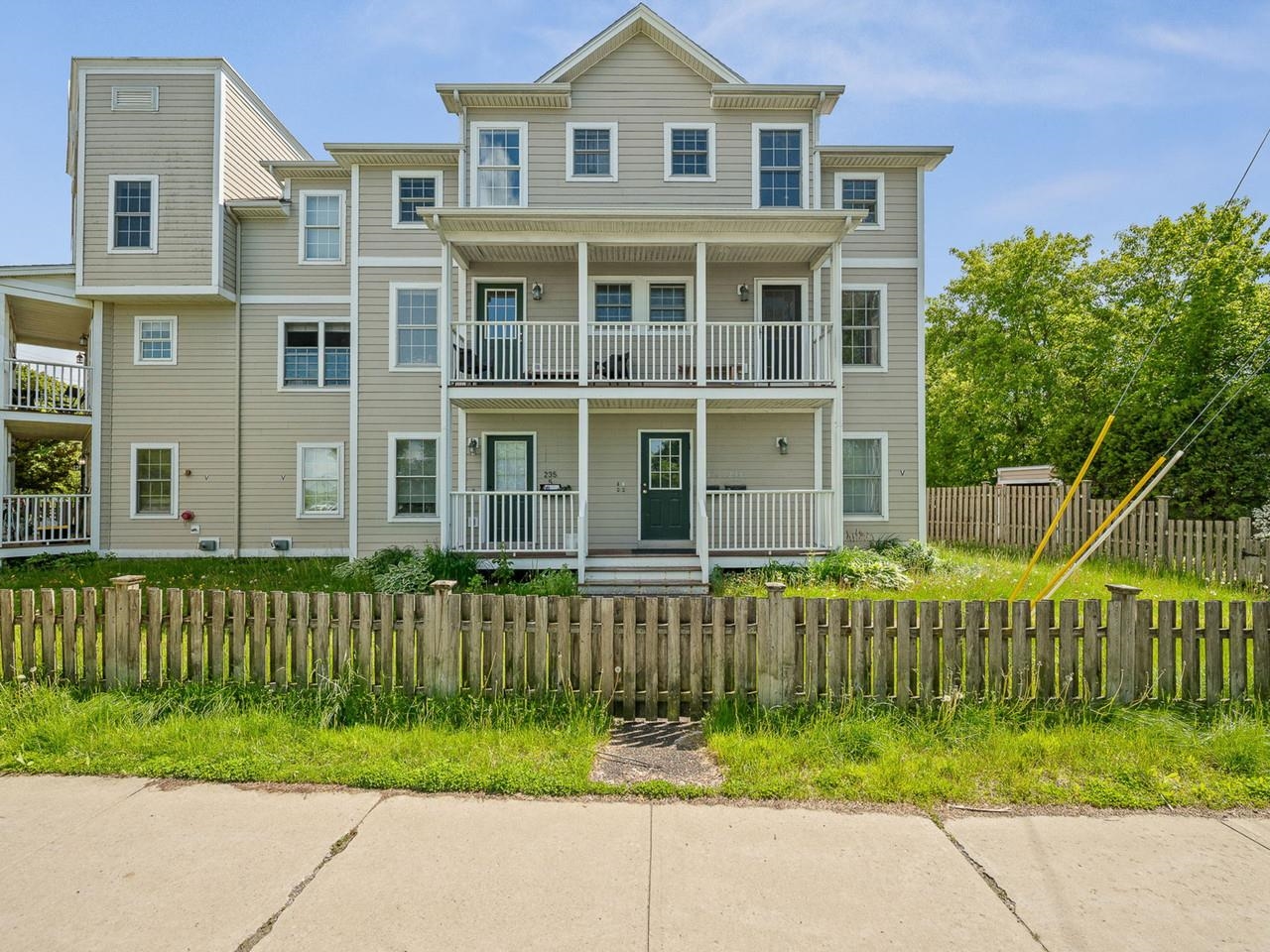 235 Park Street 7