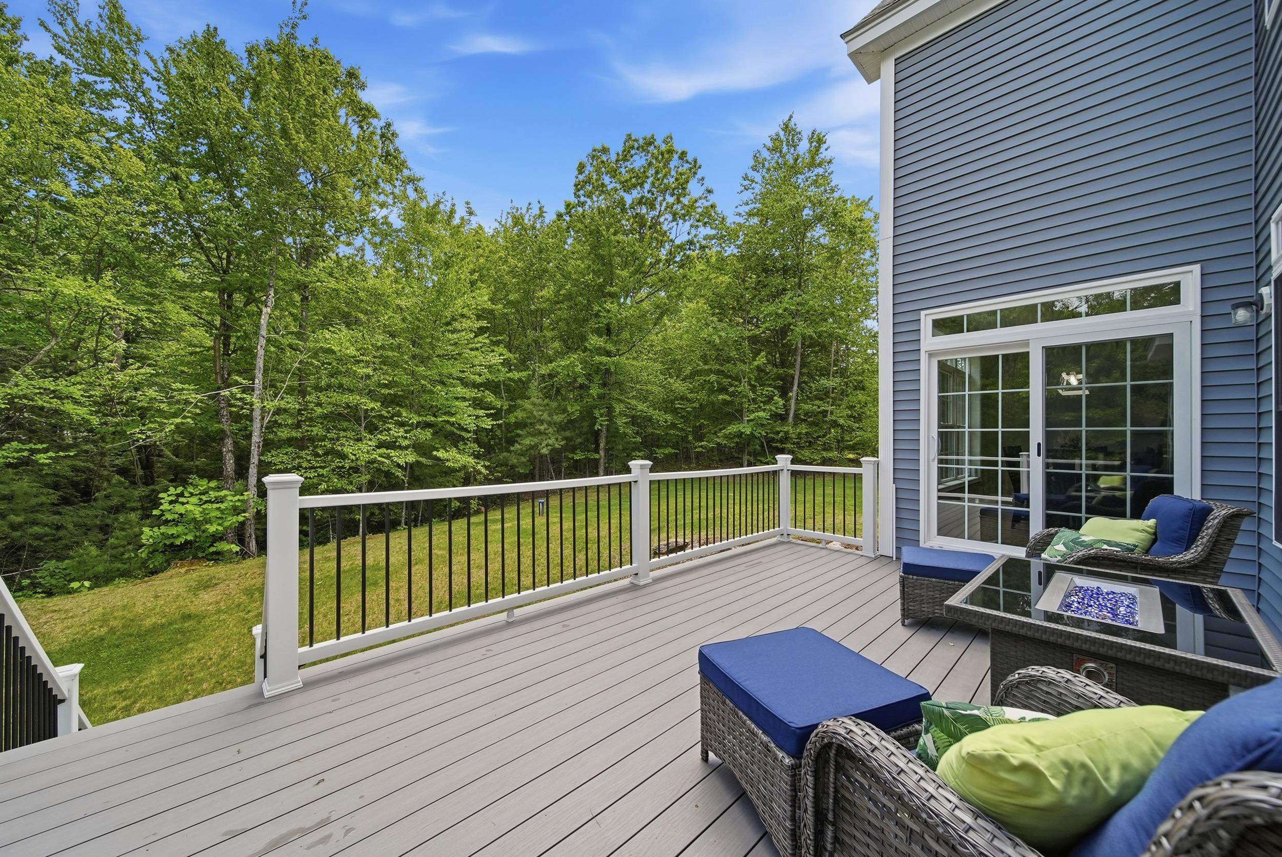 12 Old Mill Ln, Hooksett, NH 03106