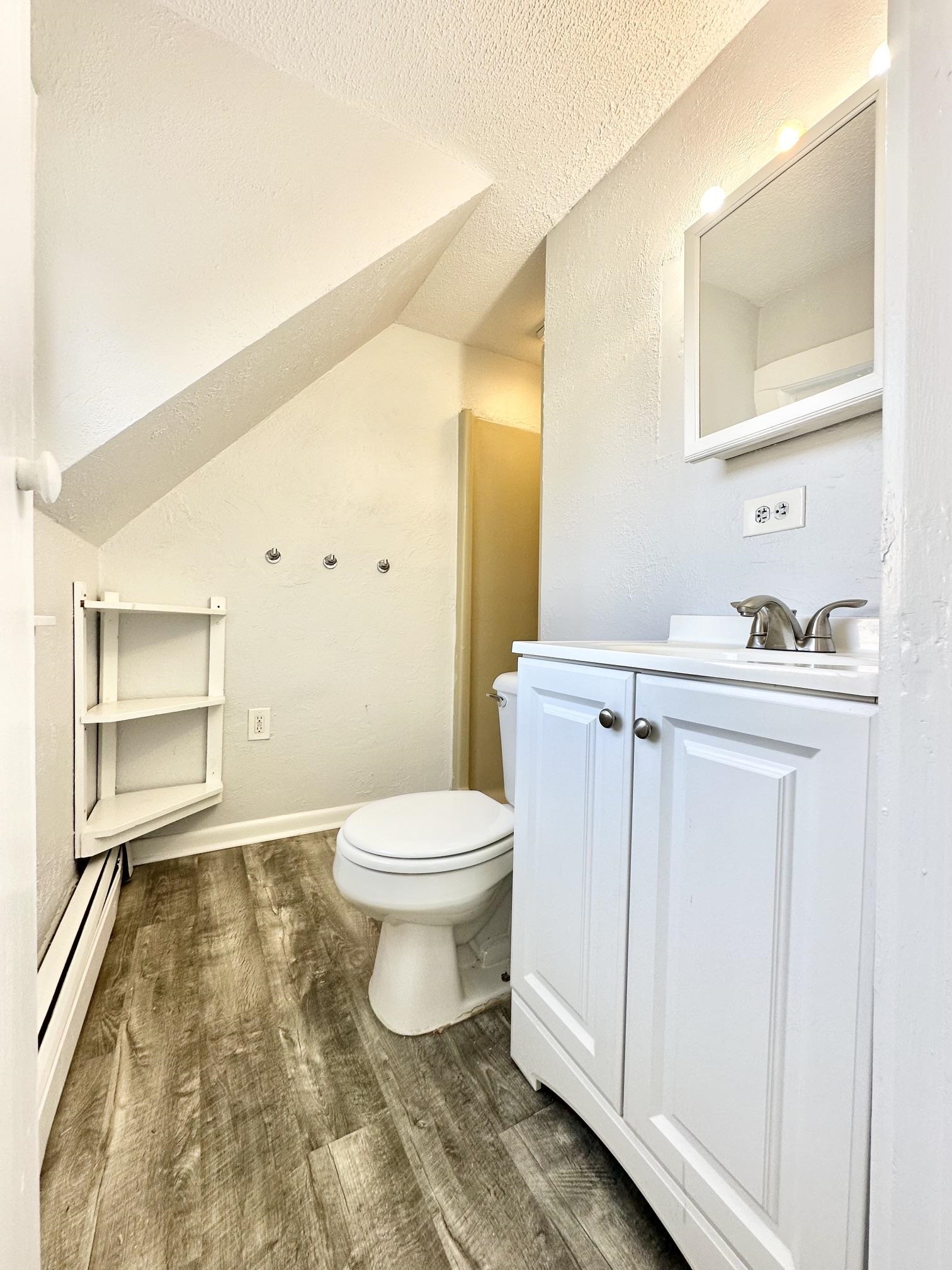 Back Unit Bathroom...