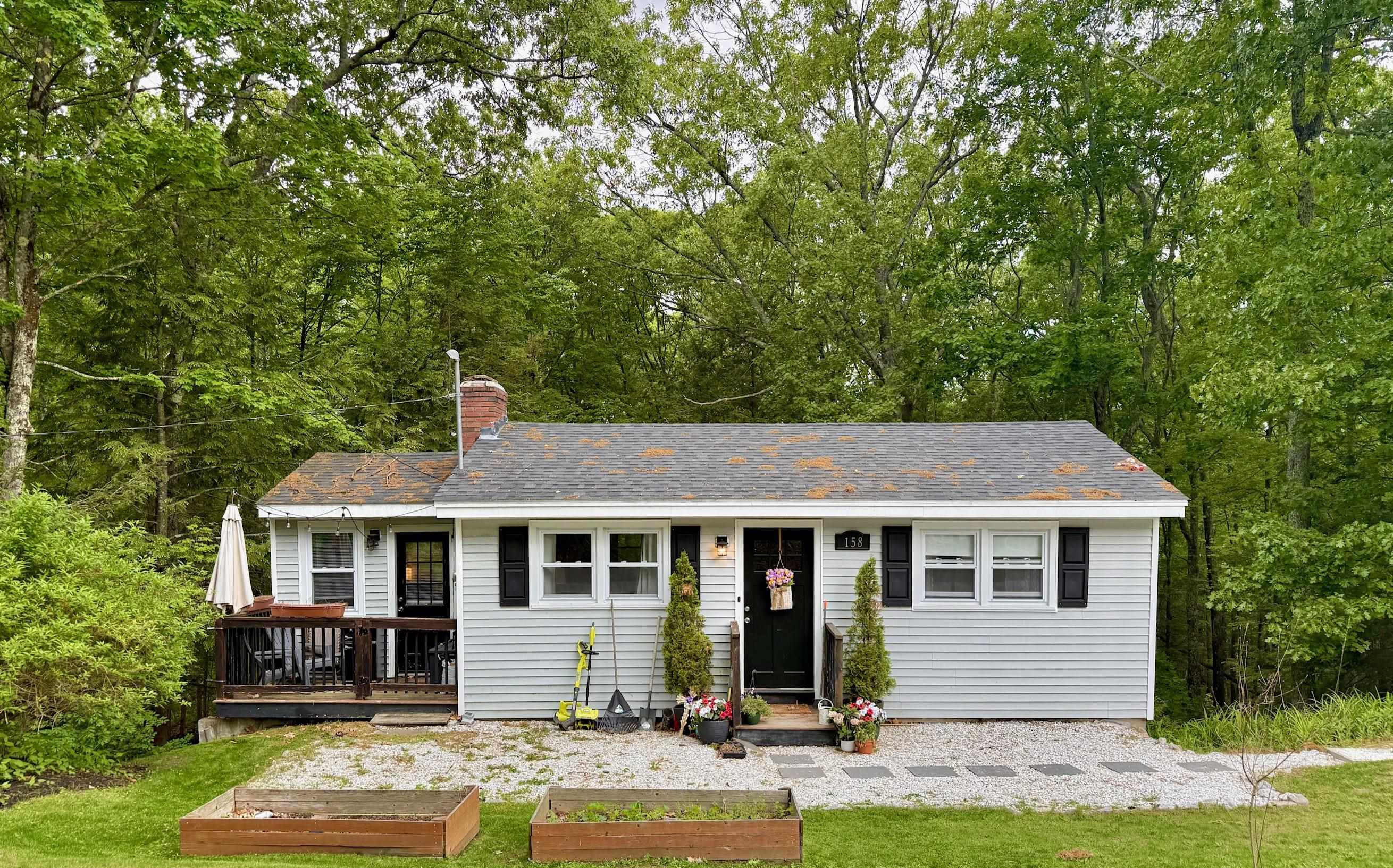 158 Appletree Rd, Auburn, NH 03032
