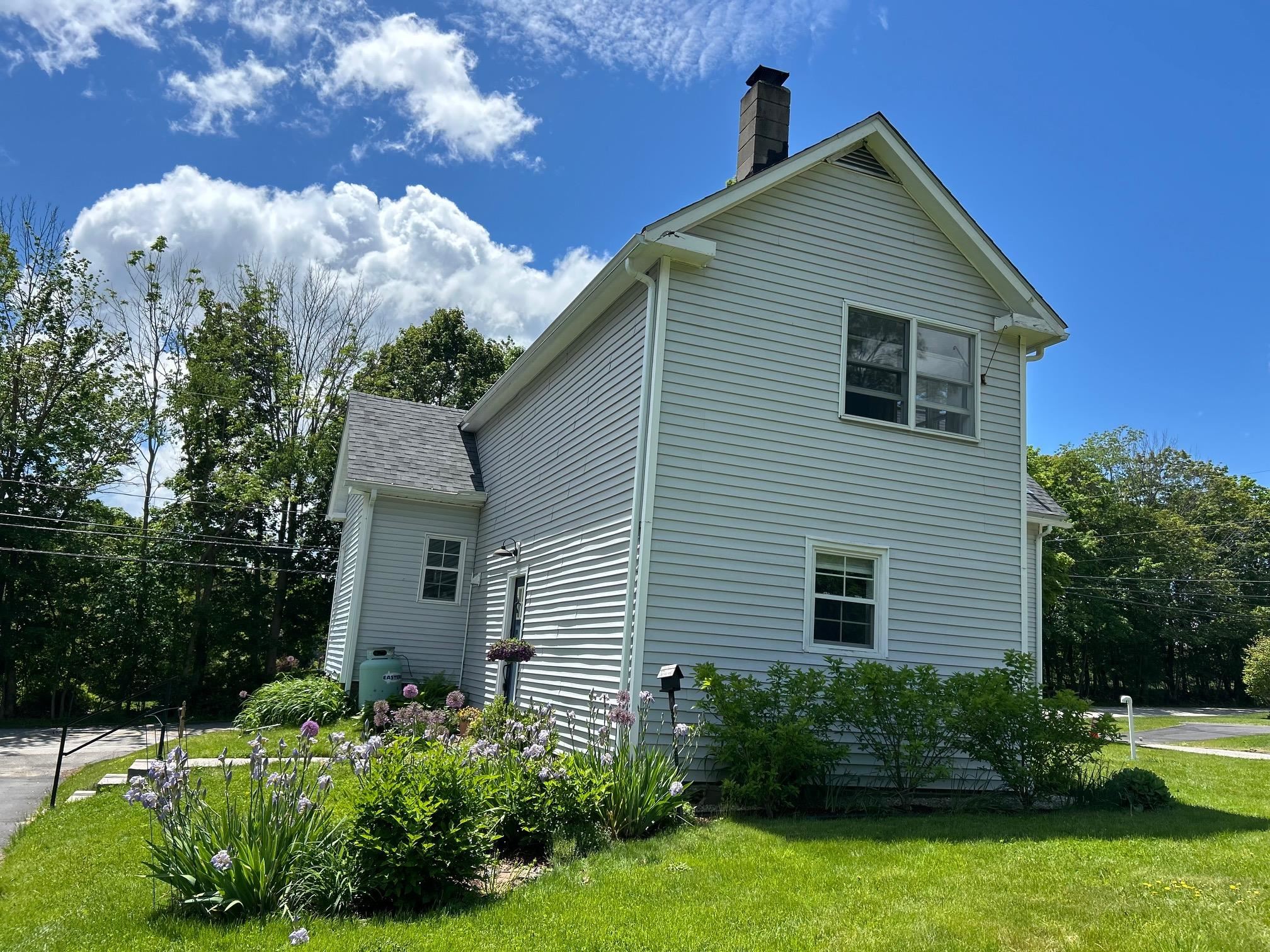 137 Tolend Rd, Dover, NH 03820