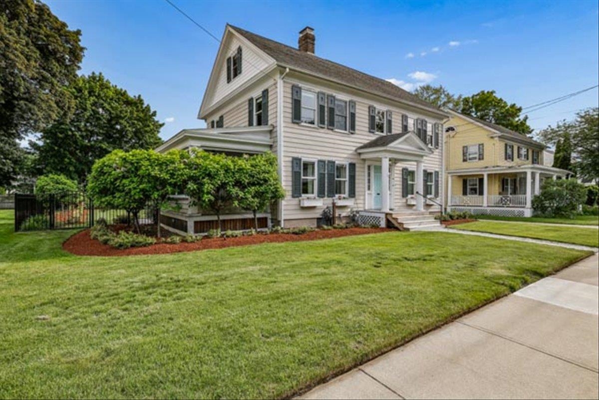 24 Hall Ave, Nashua, NH 03064