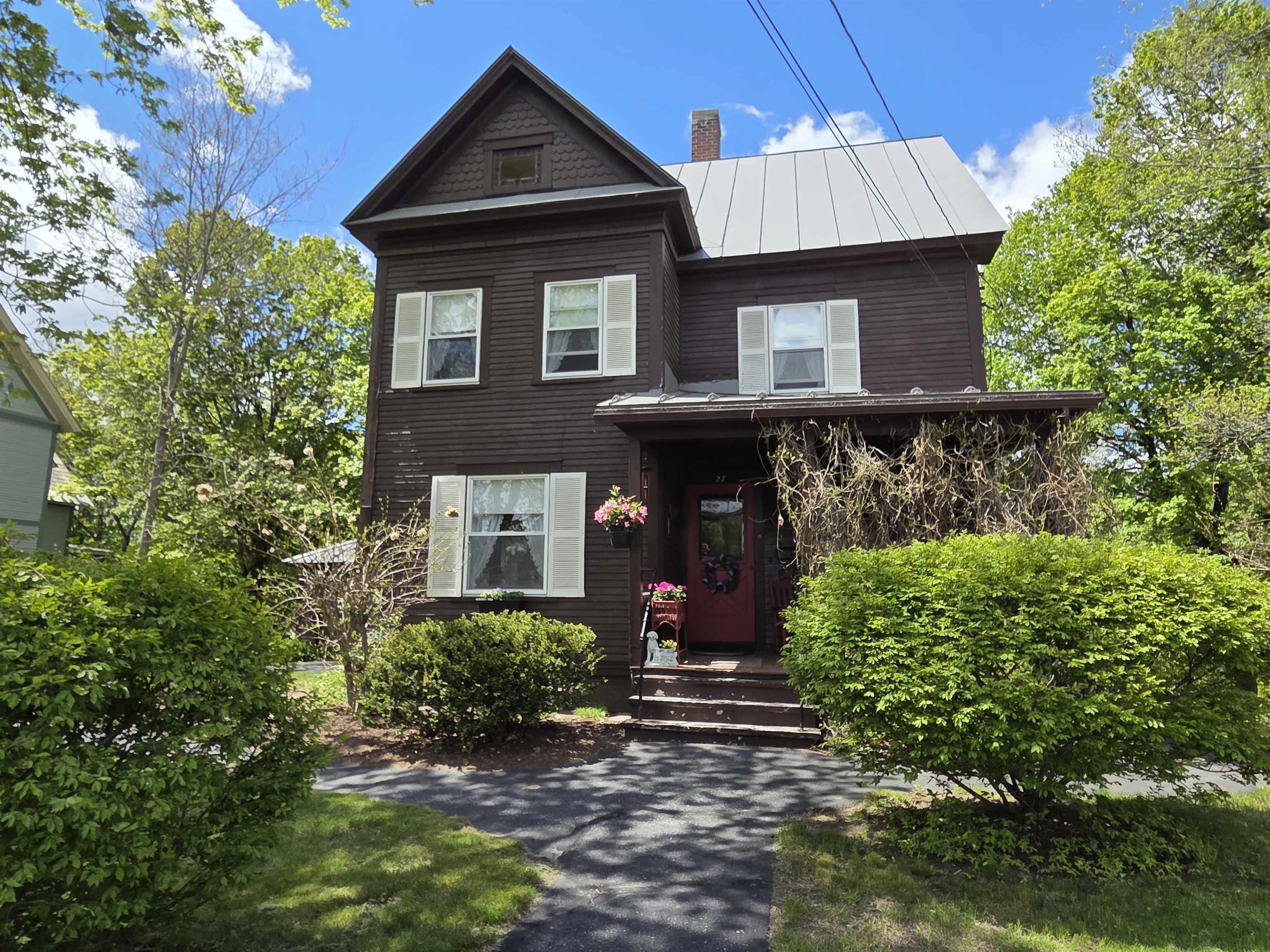 27 Crafts Ave, Lebanon, NH 03784