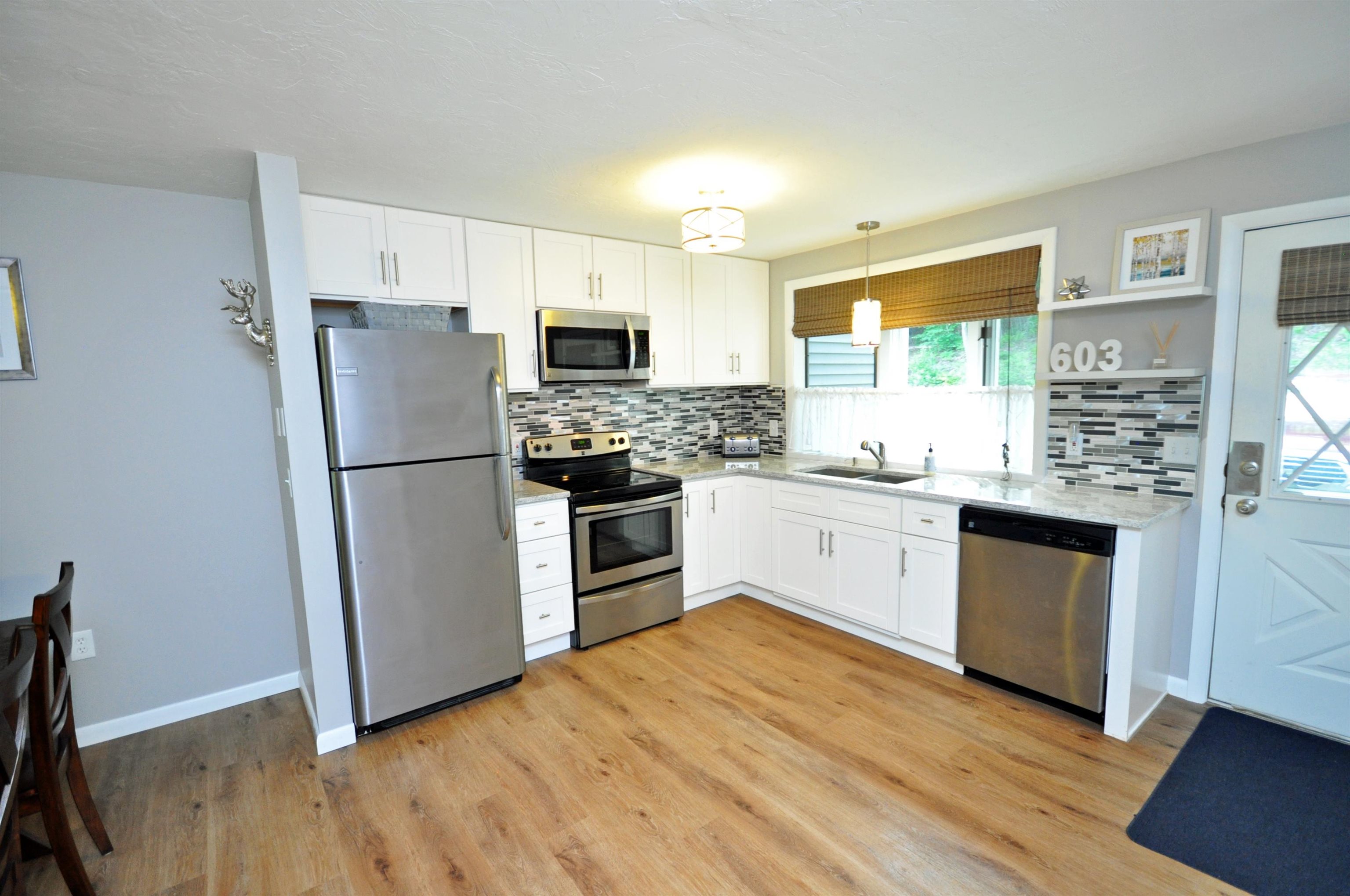 17 Village West Dr, Bristol, NH 03222