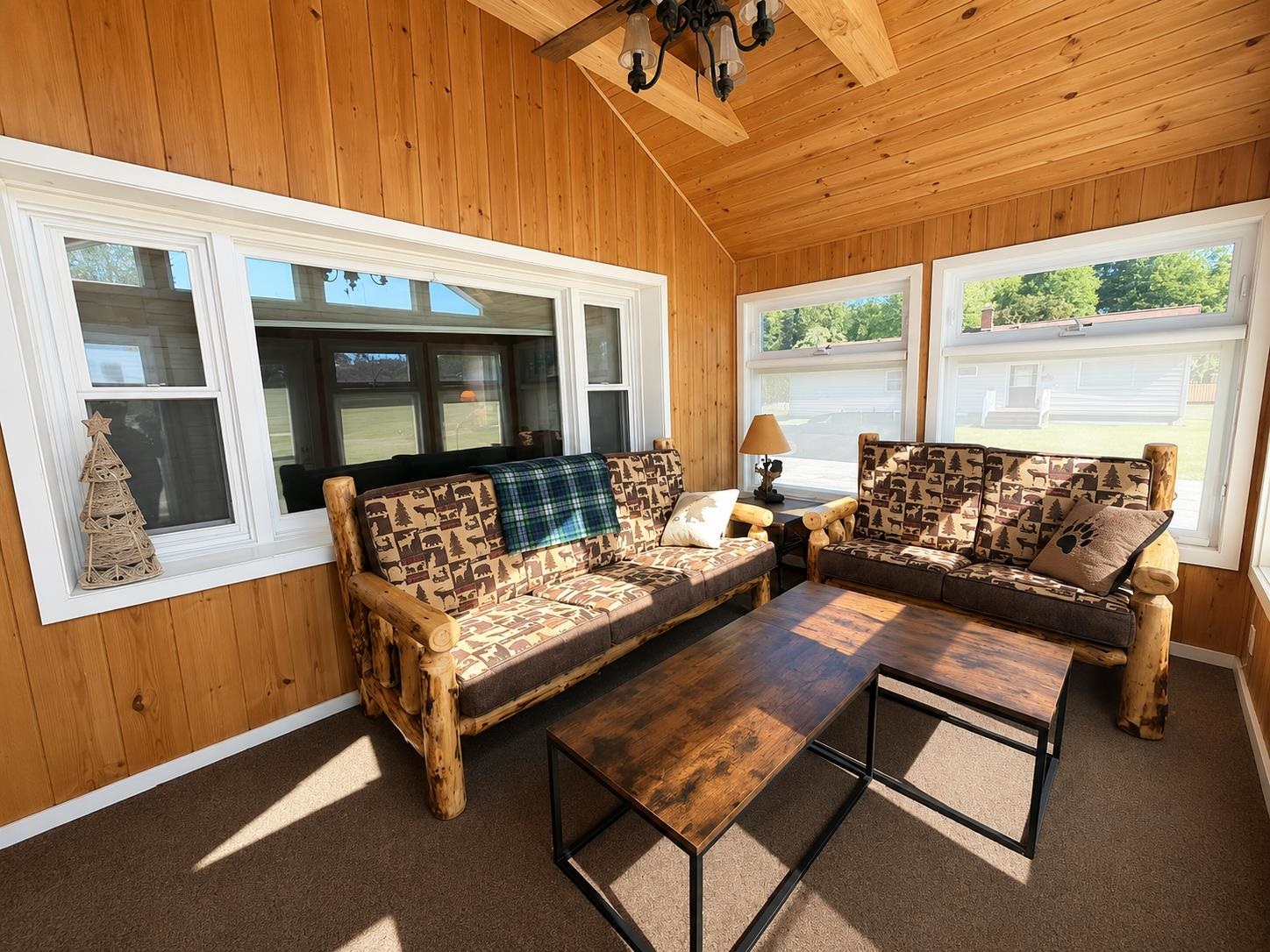 15 Hermanson St, Berlin, NH 03570