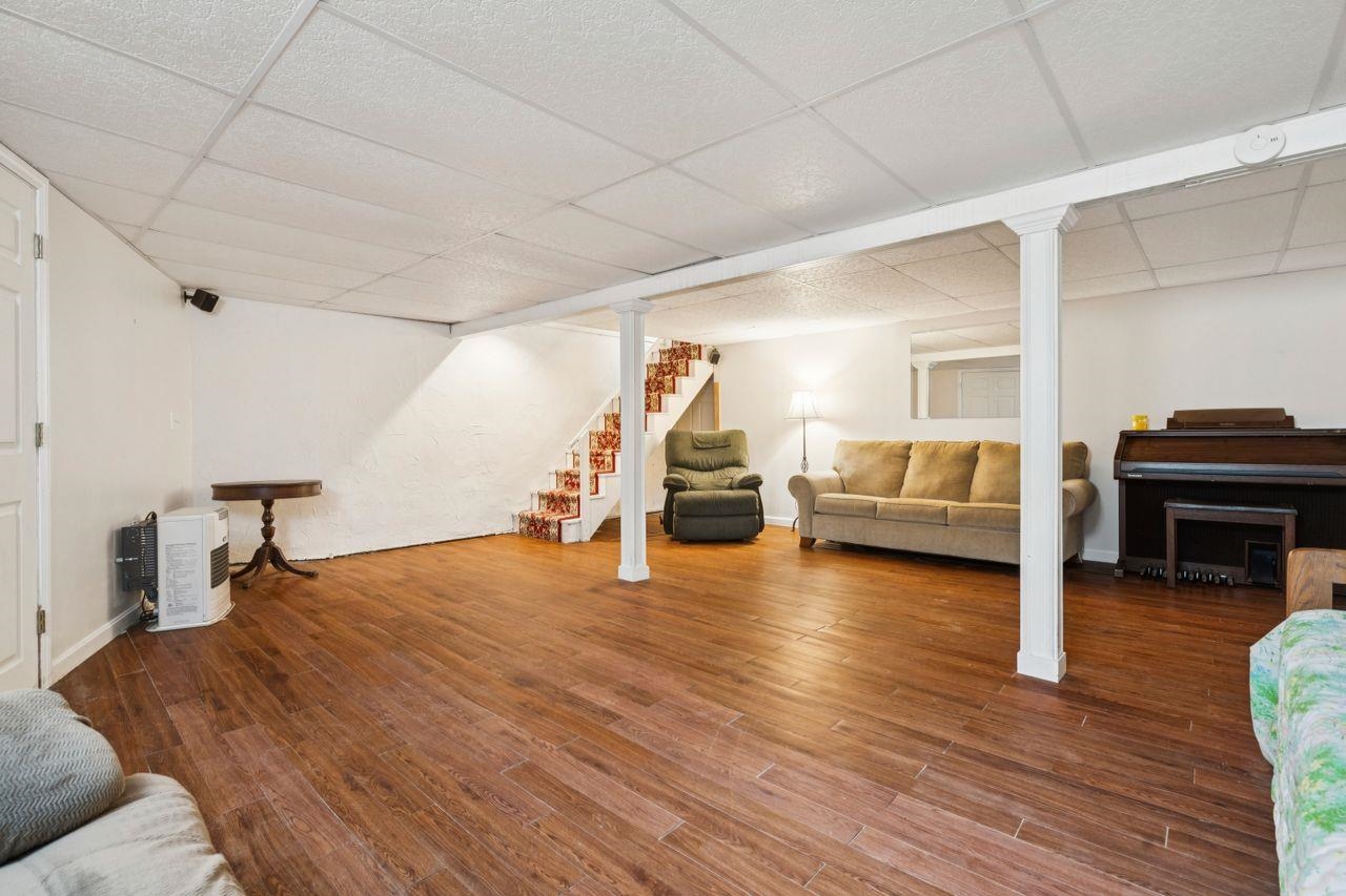21 Chase Cir, Center Harbor, NH 03226