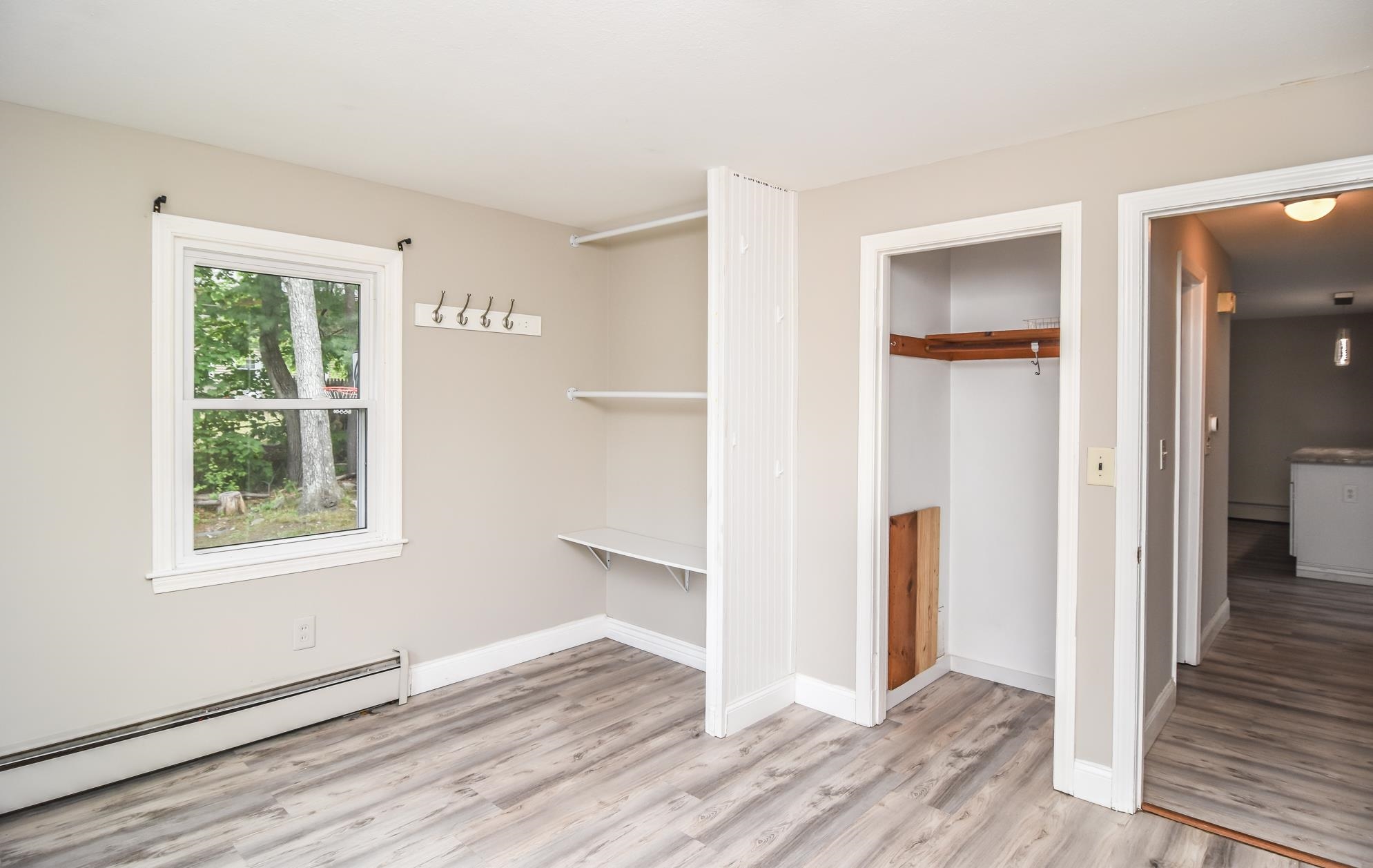 22 Greenwood Dr, Nashua, NH 03062