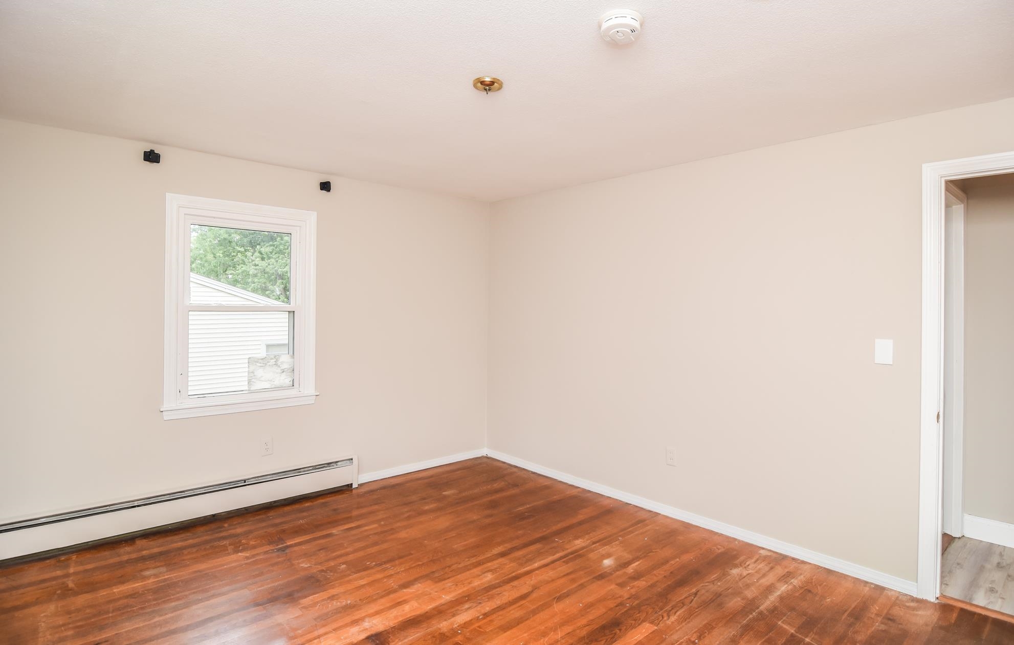 22 Greenwood Dr, Nashua, NH 03062