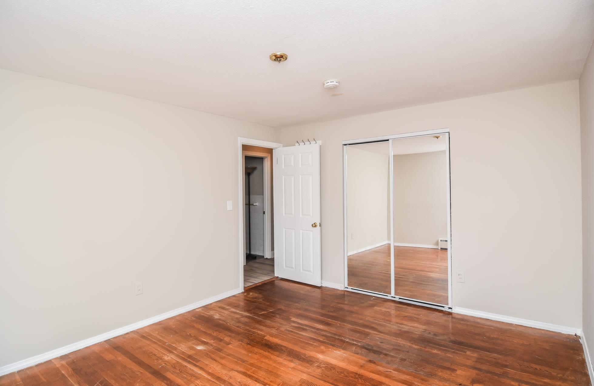 22 Greenwood Dr, Nashua, NH 03062