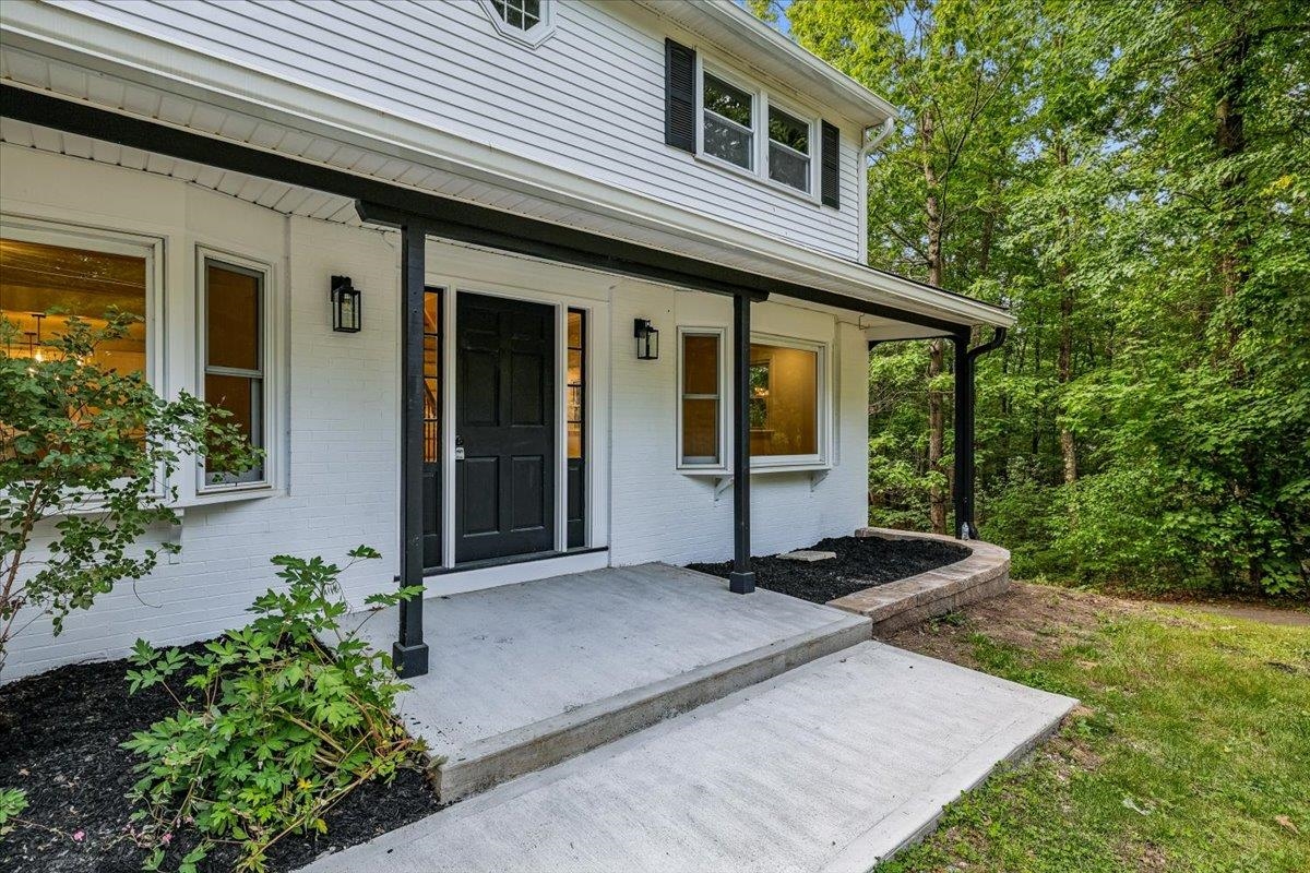 6 Colby Ln, Pelham, NH 03076