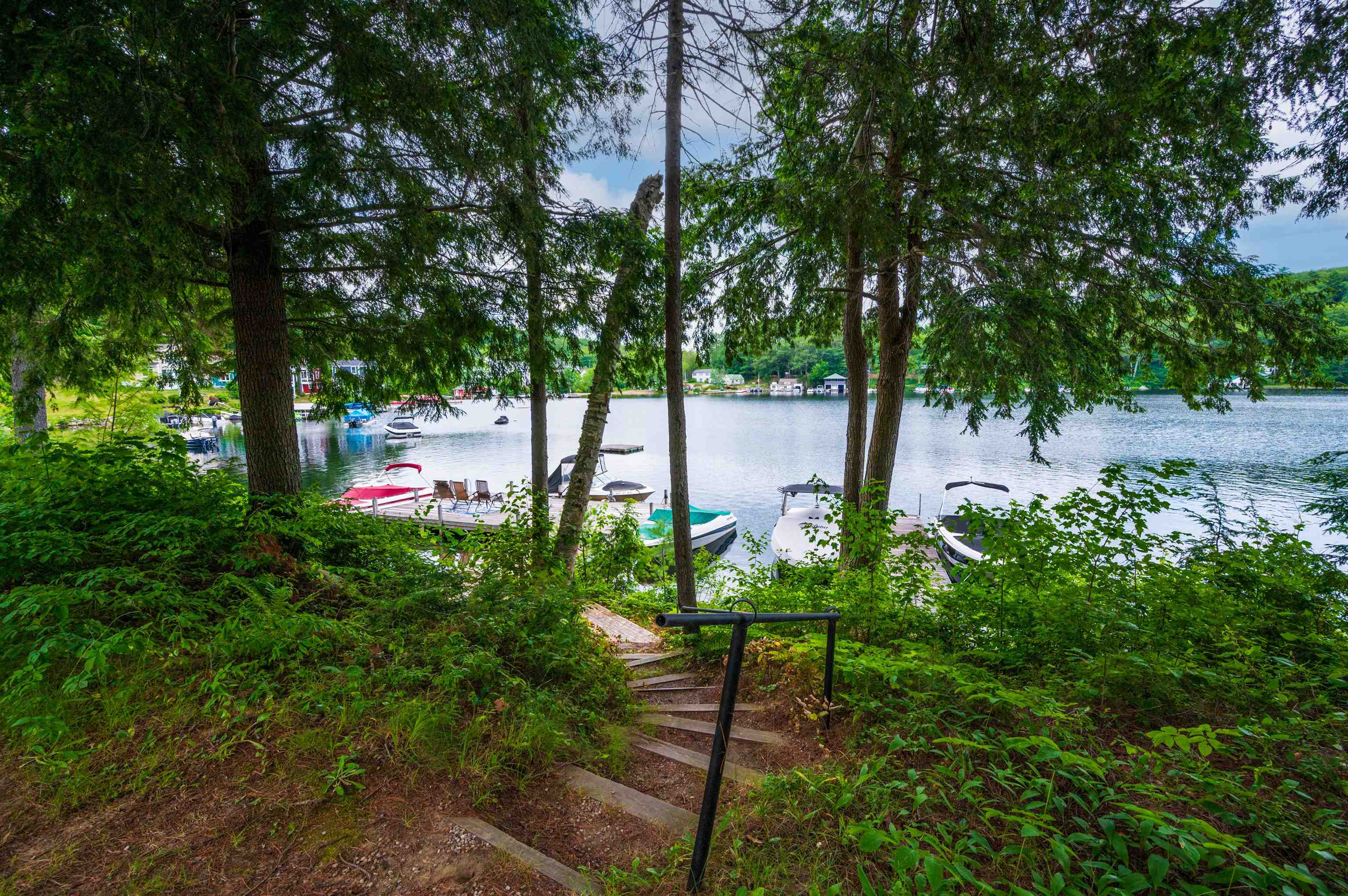764 Jobs Creek Rd, Sunapee, NH 03782