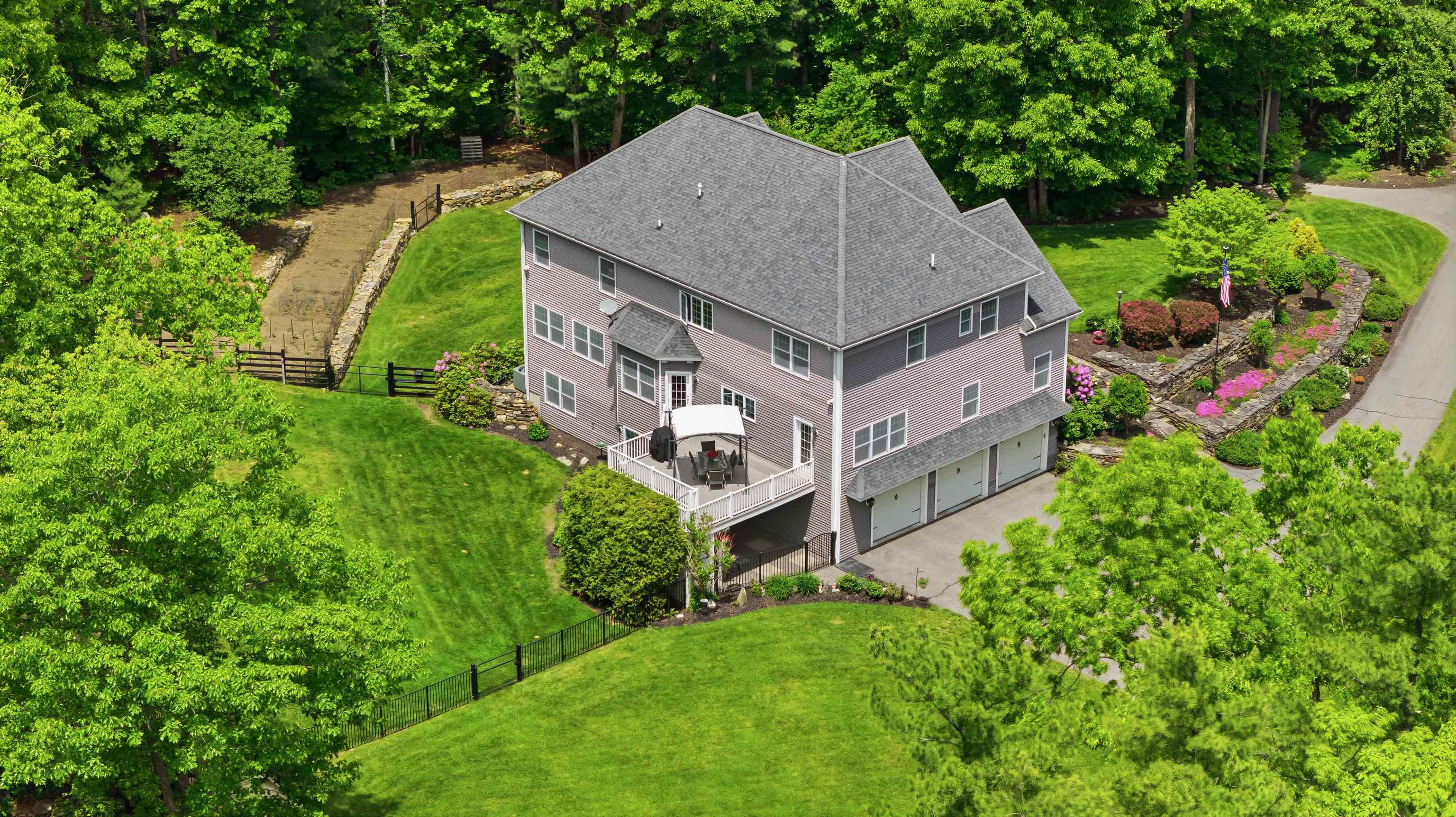 9 Deer Run Rd, Atkinson, NH 03811