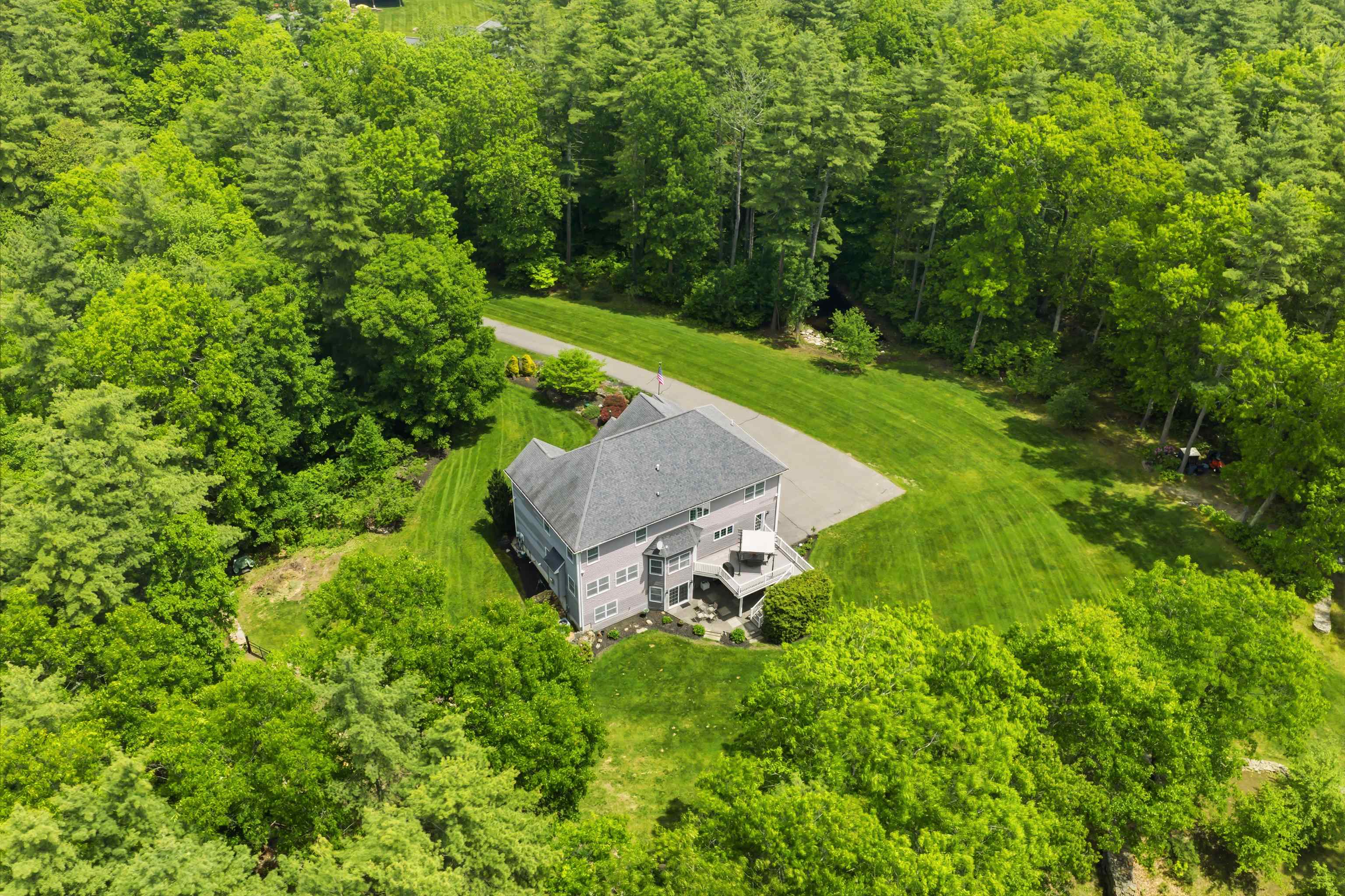 9 Deer Run Rd, Atkinson, NH 03811