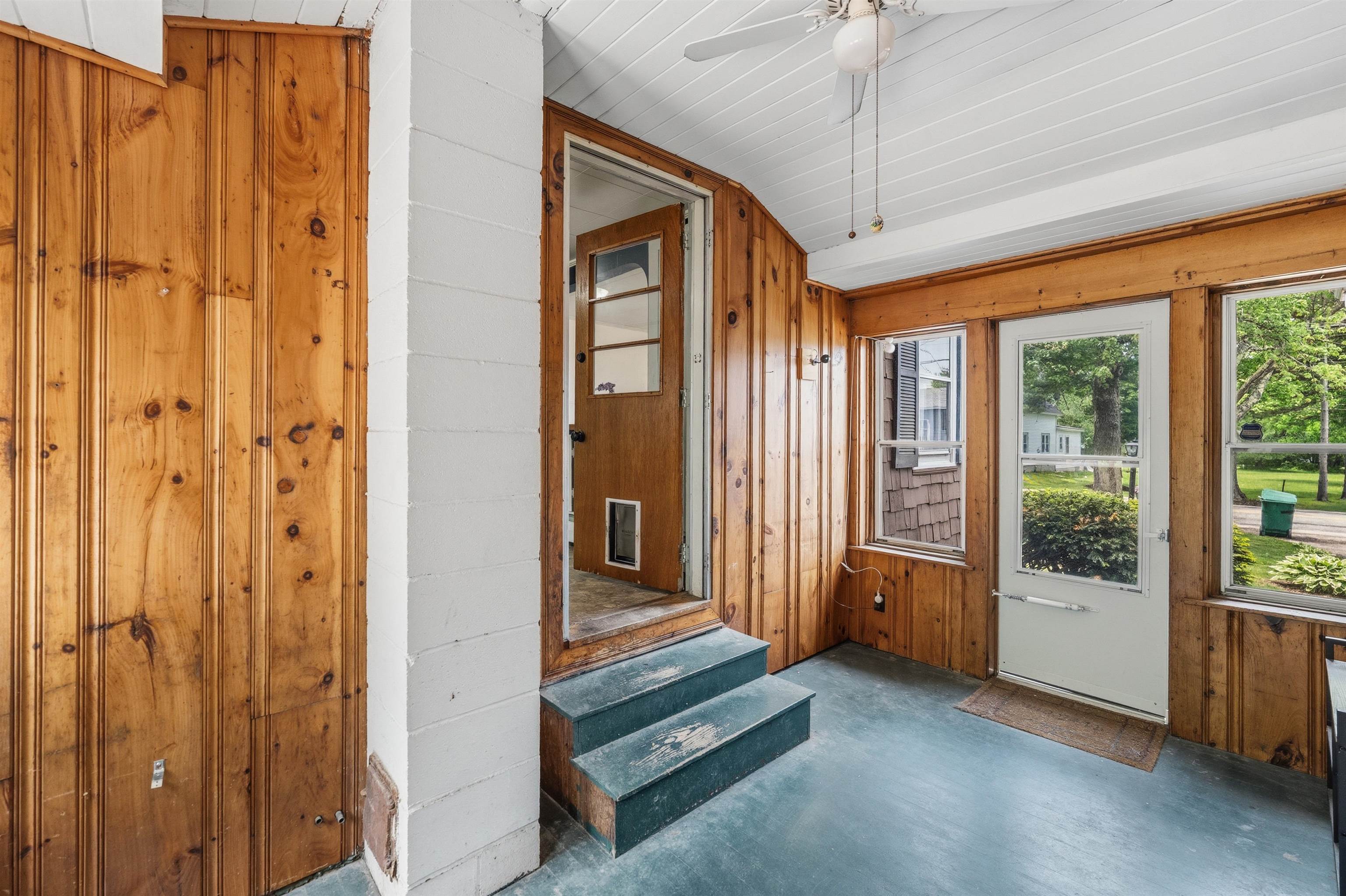 127 Franklin St, Rochester, NH 03867