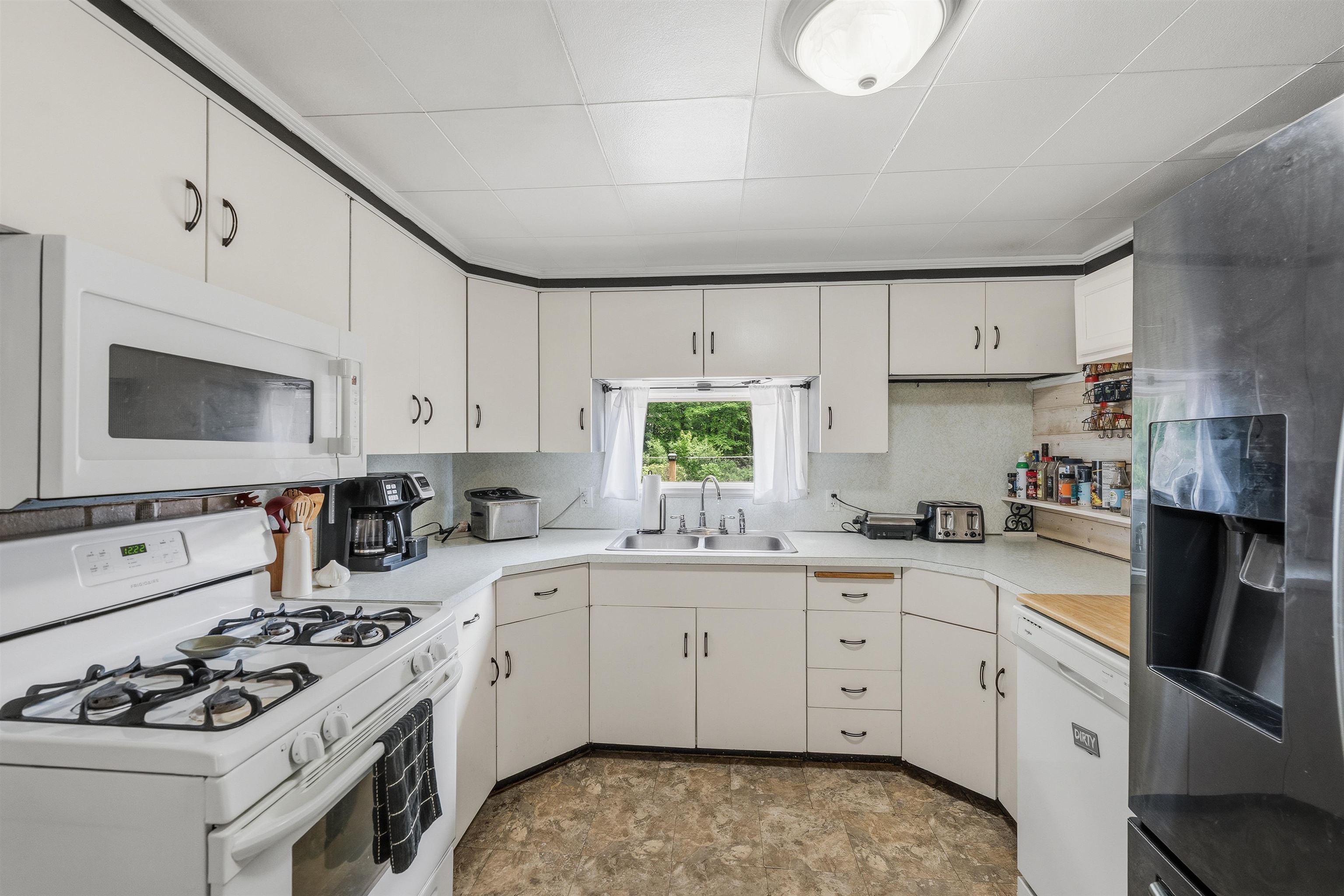 127 Franklin St, Rochester, NH 03867