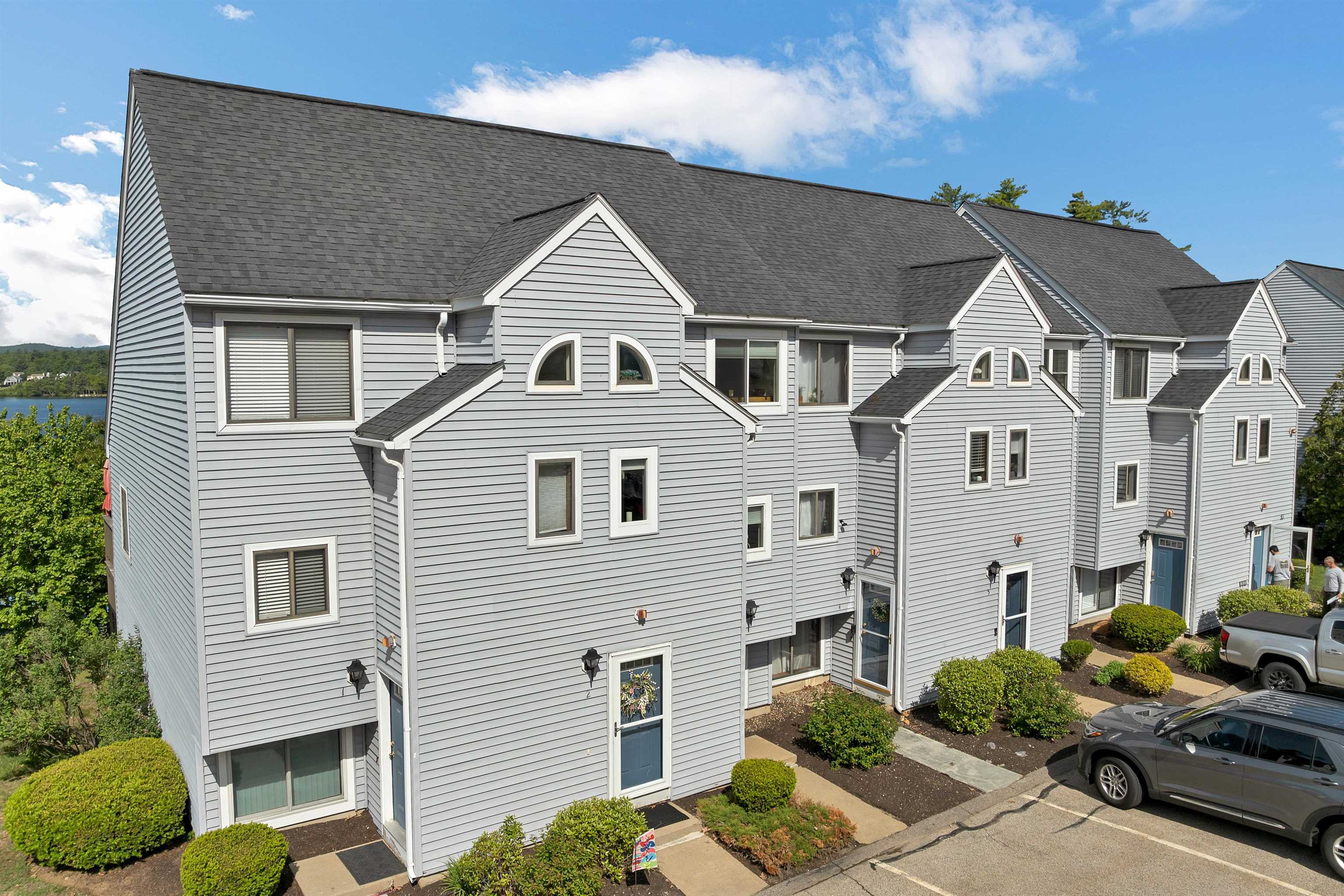 53 Evergreens Dr, Laconia, NH 03246