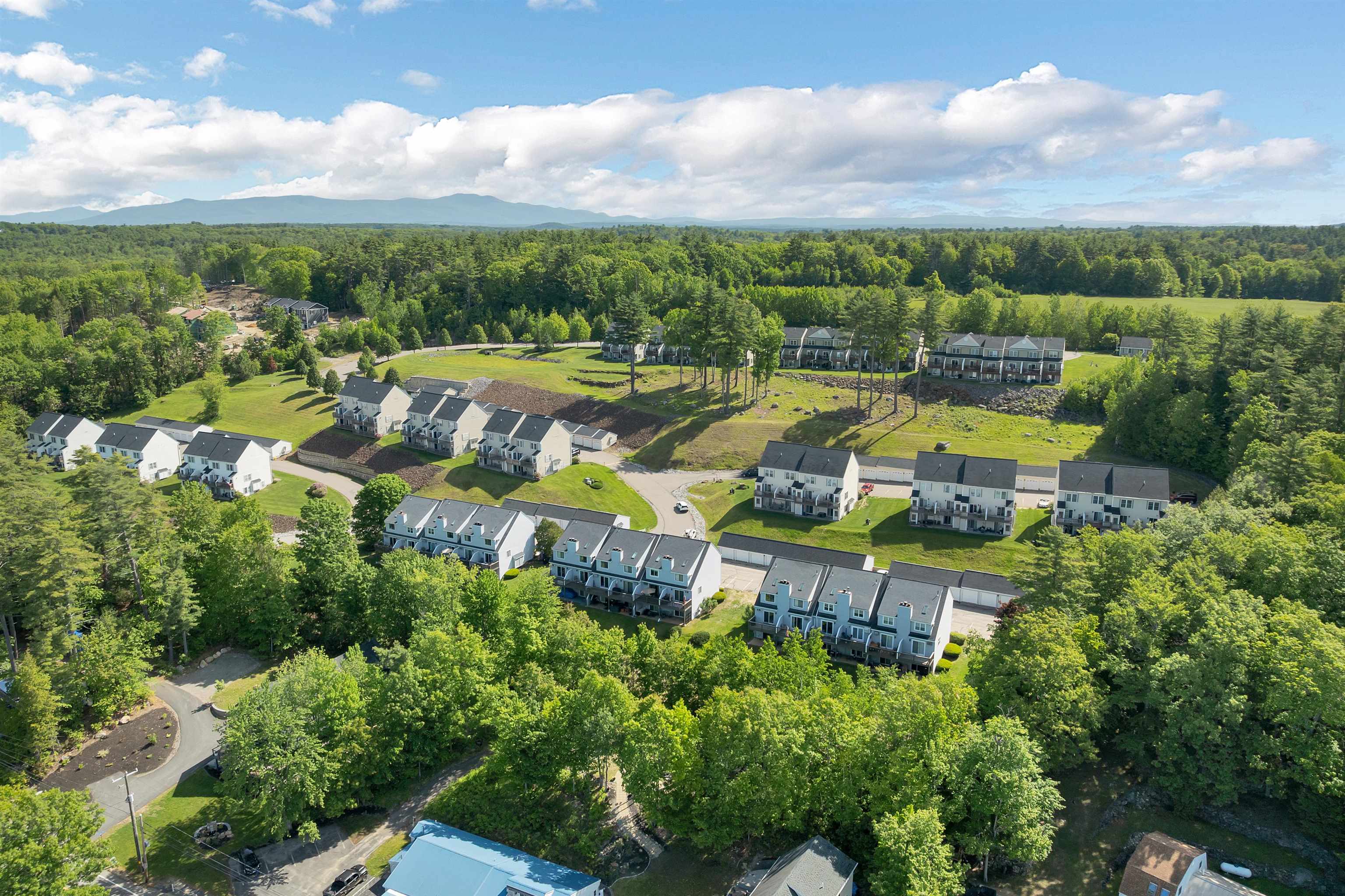 53 Evergreens Dr, Laconia, NH 03246