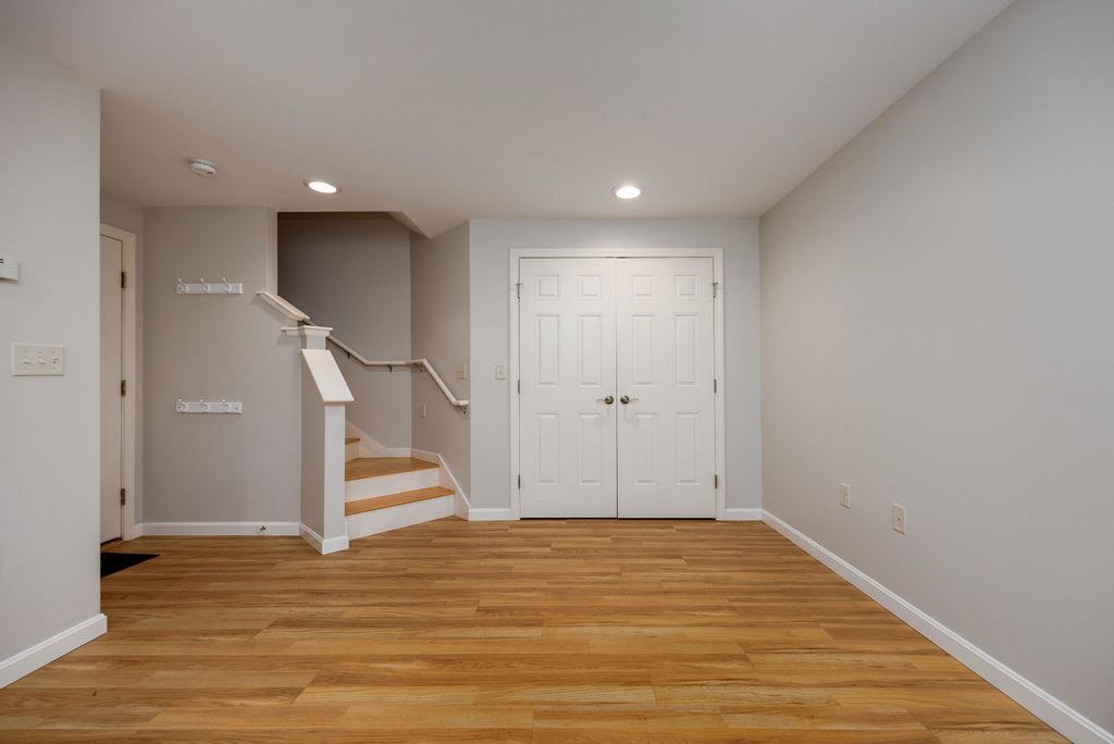 19 Forest Edge Dr, Hanover, NH 03755