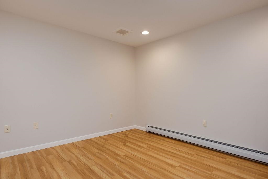 19 Forest Edge Dr, Hanover, NH 03755