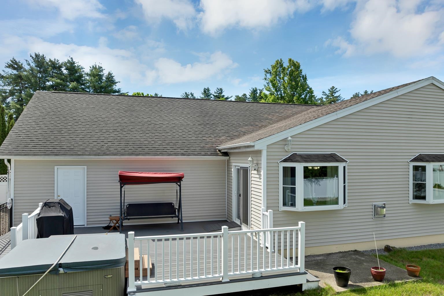 14 Preston St, Goffstown, NH 03045