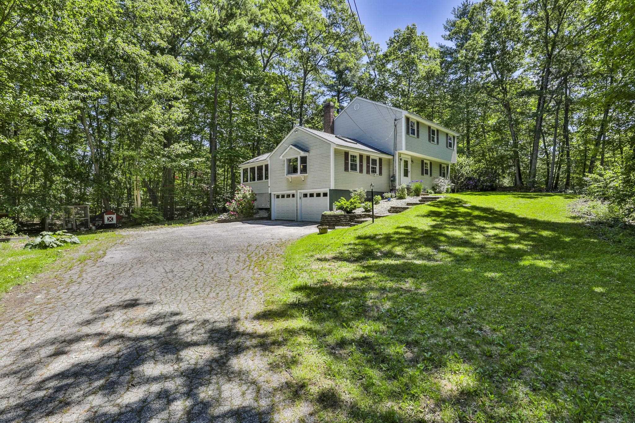 198 Wash Pond Rd, Hampstead, NH 03841