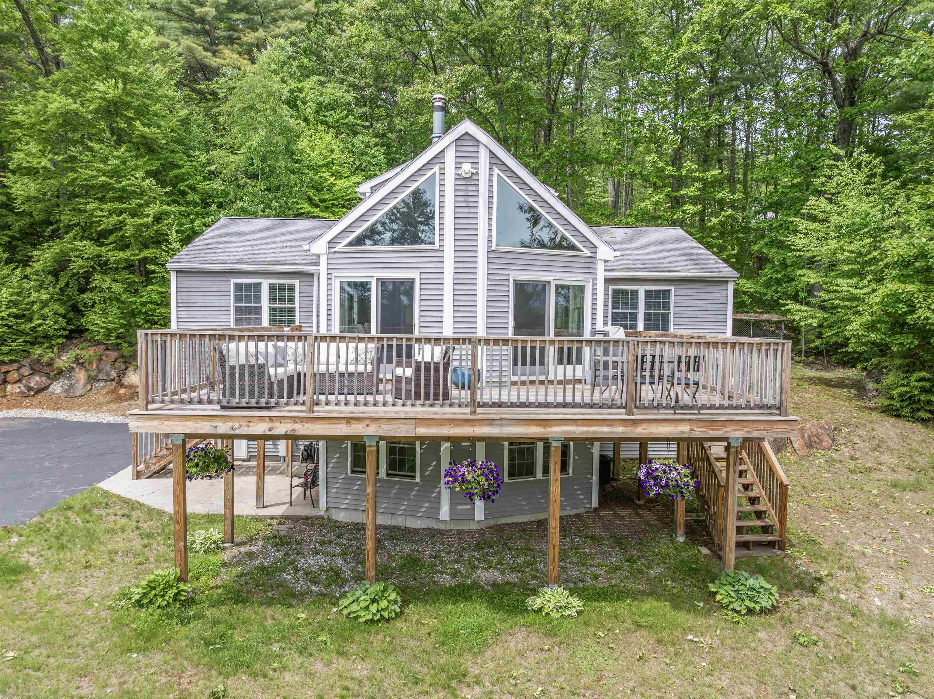 58 Lower Bay Rd, Sanbornton, NH 03269