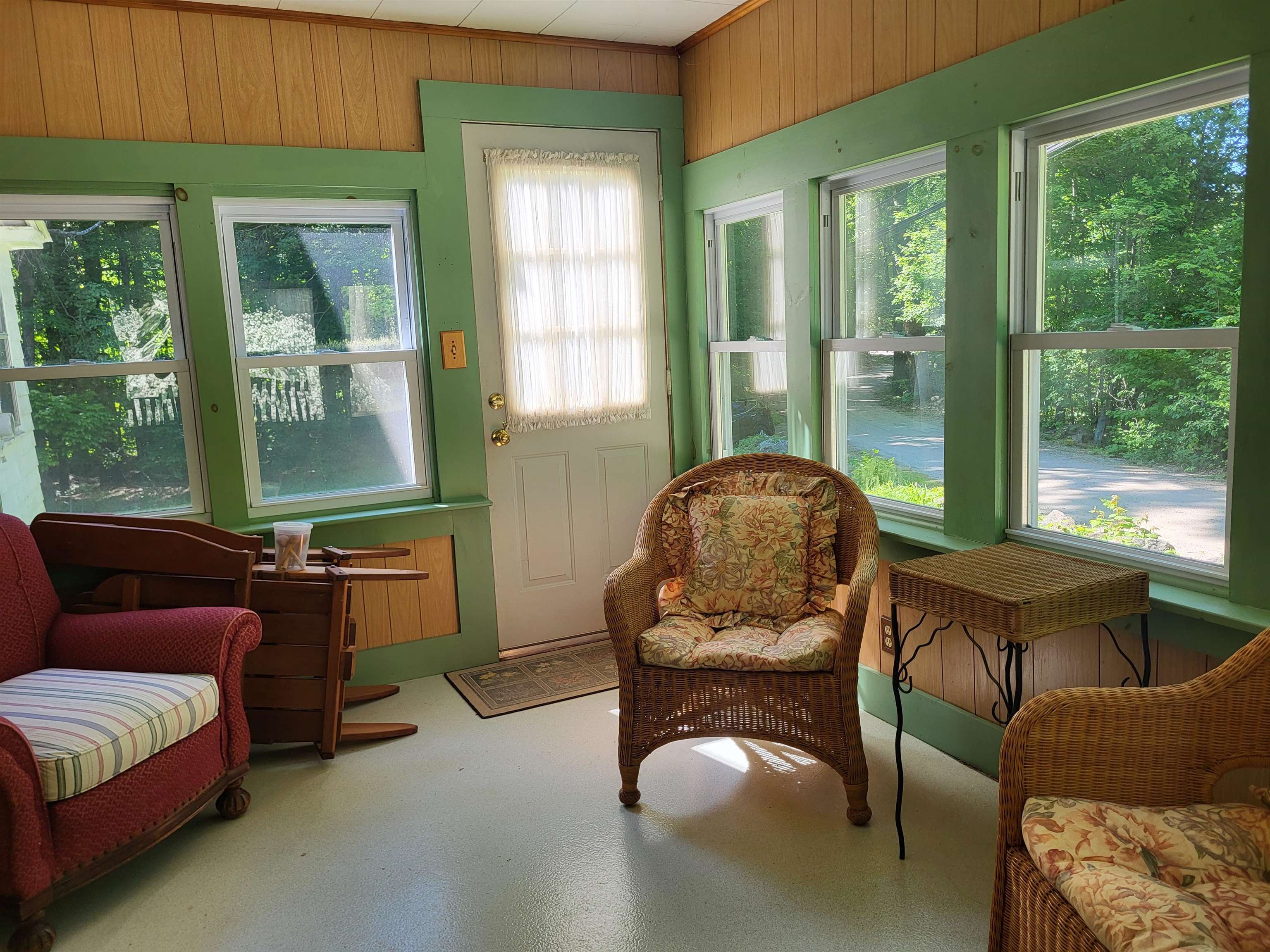 143 Martin Rd, Weare, NH 03281