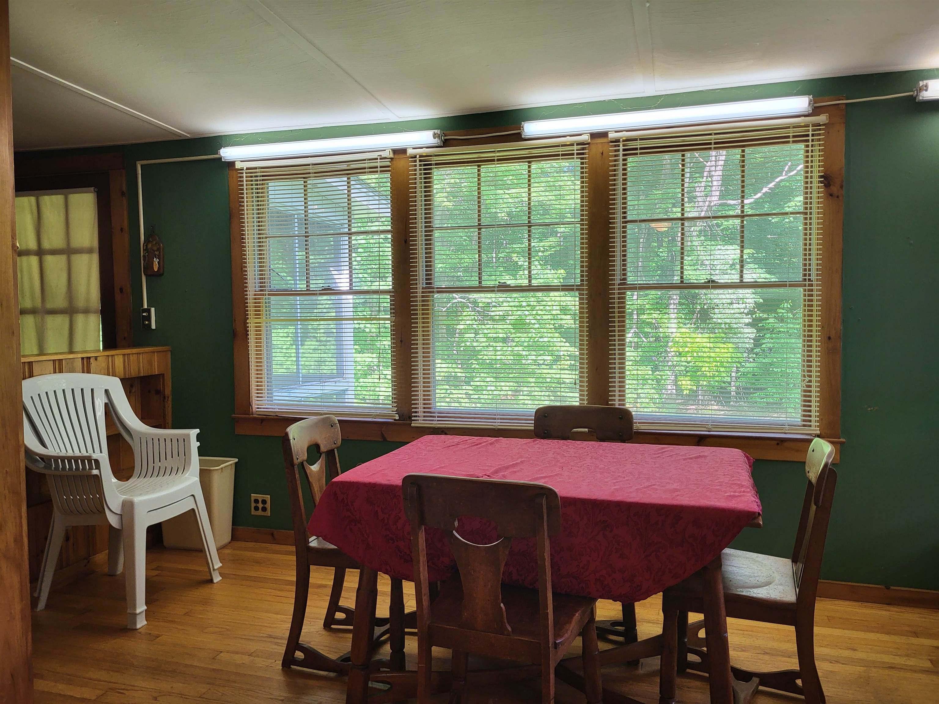 143 Martin Rd, Weare, NH 03281
