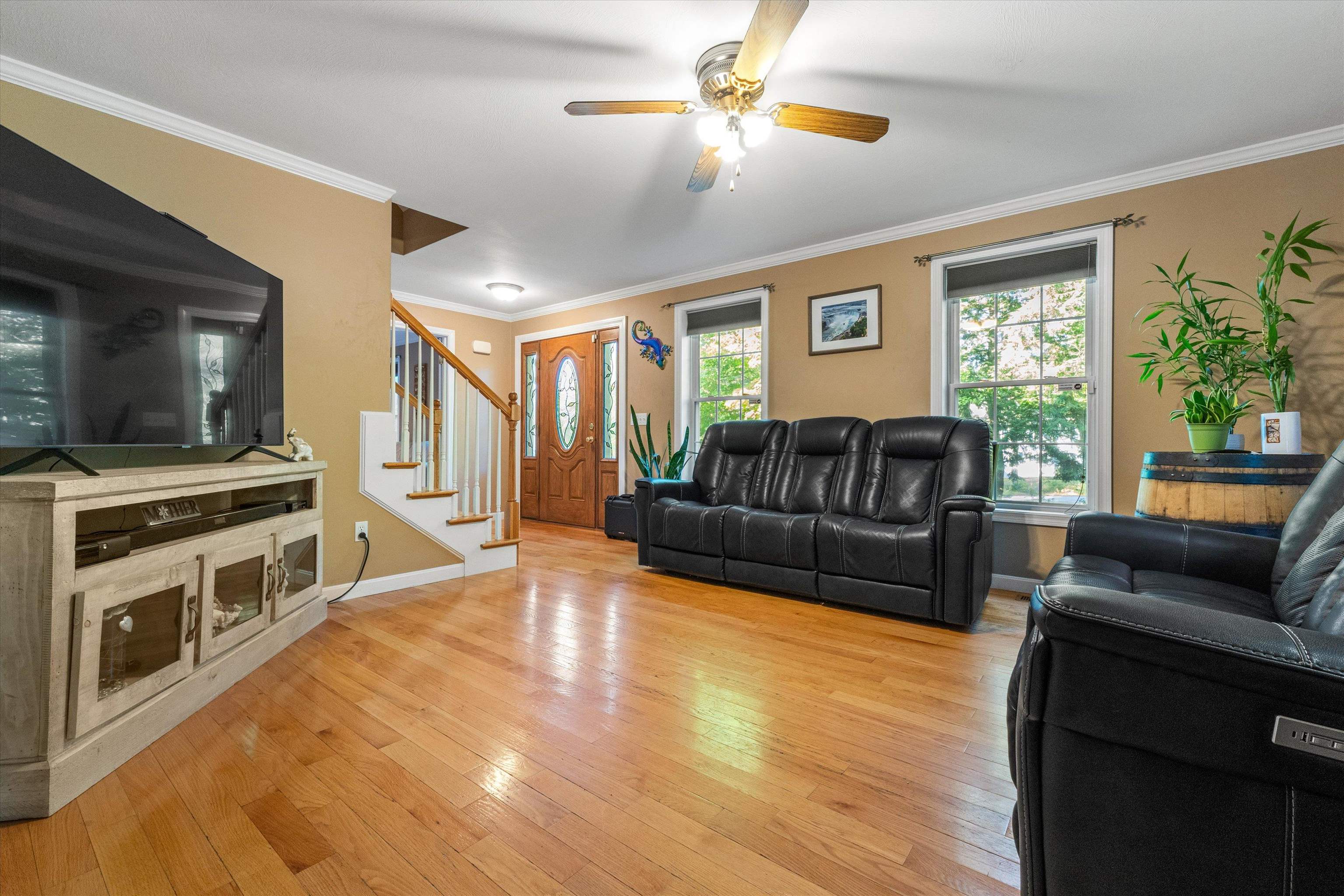 34 Chestnut Dr, Allenstown, NH 03275