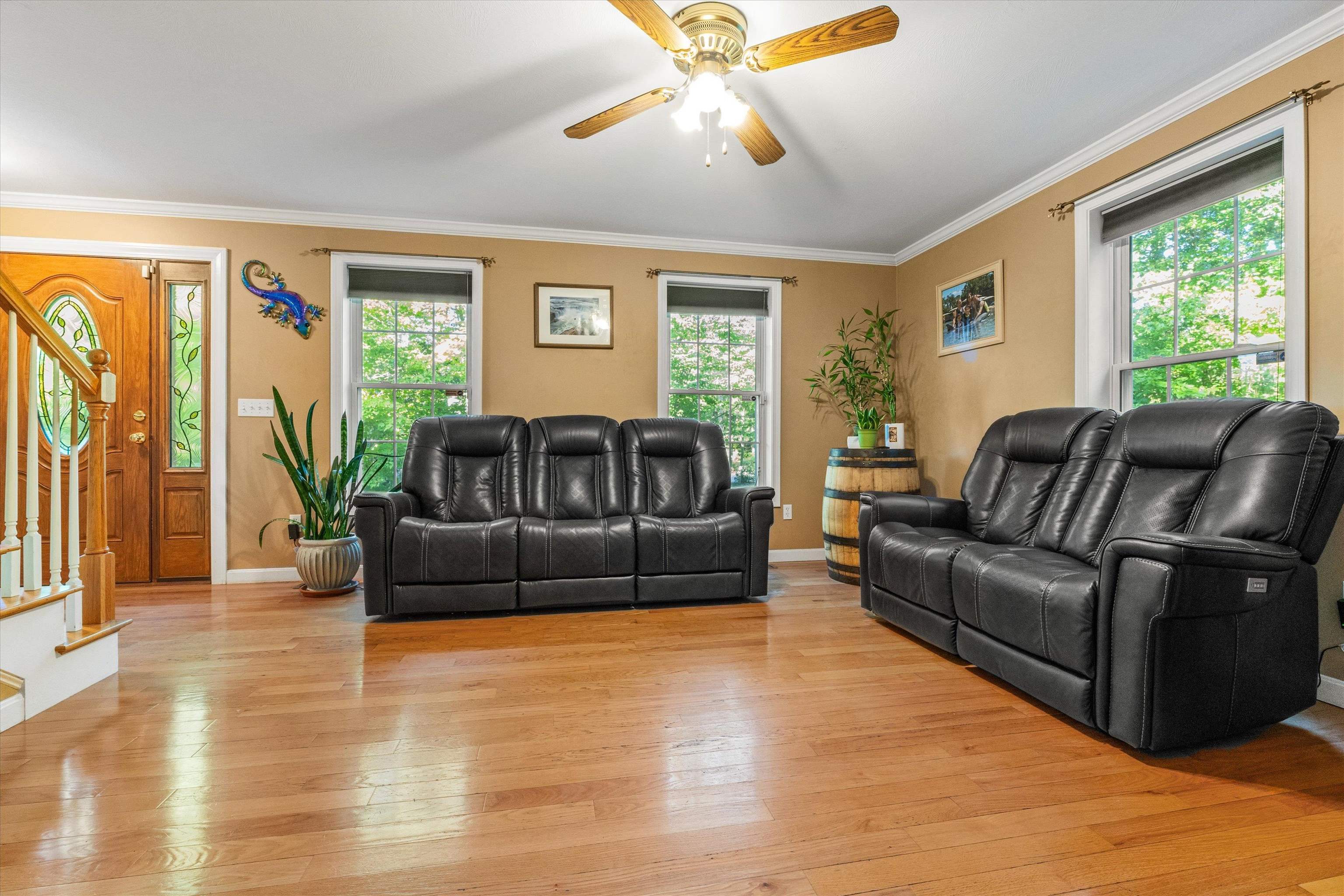 34 Chestnut Dr, Allenstown, NH 03275