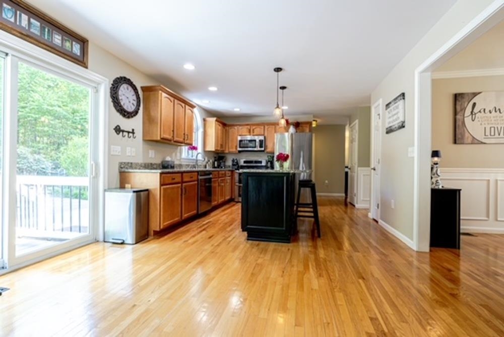 130 Beech Hill Rd, Mont Vernon, NH 03057