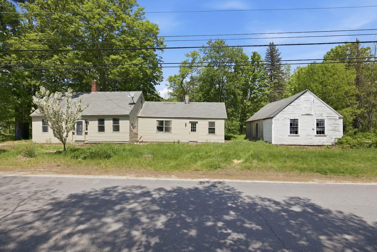 307 School St, Rumney, NH 03266