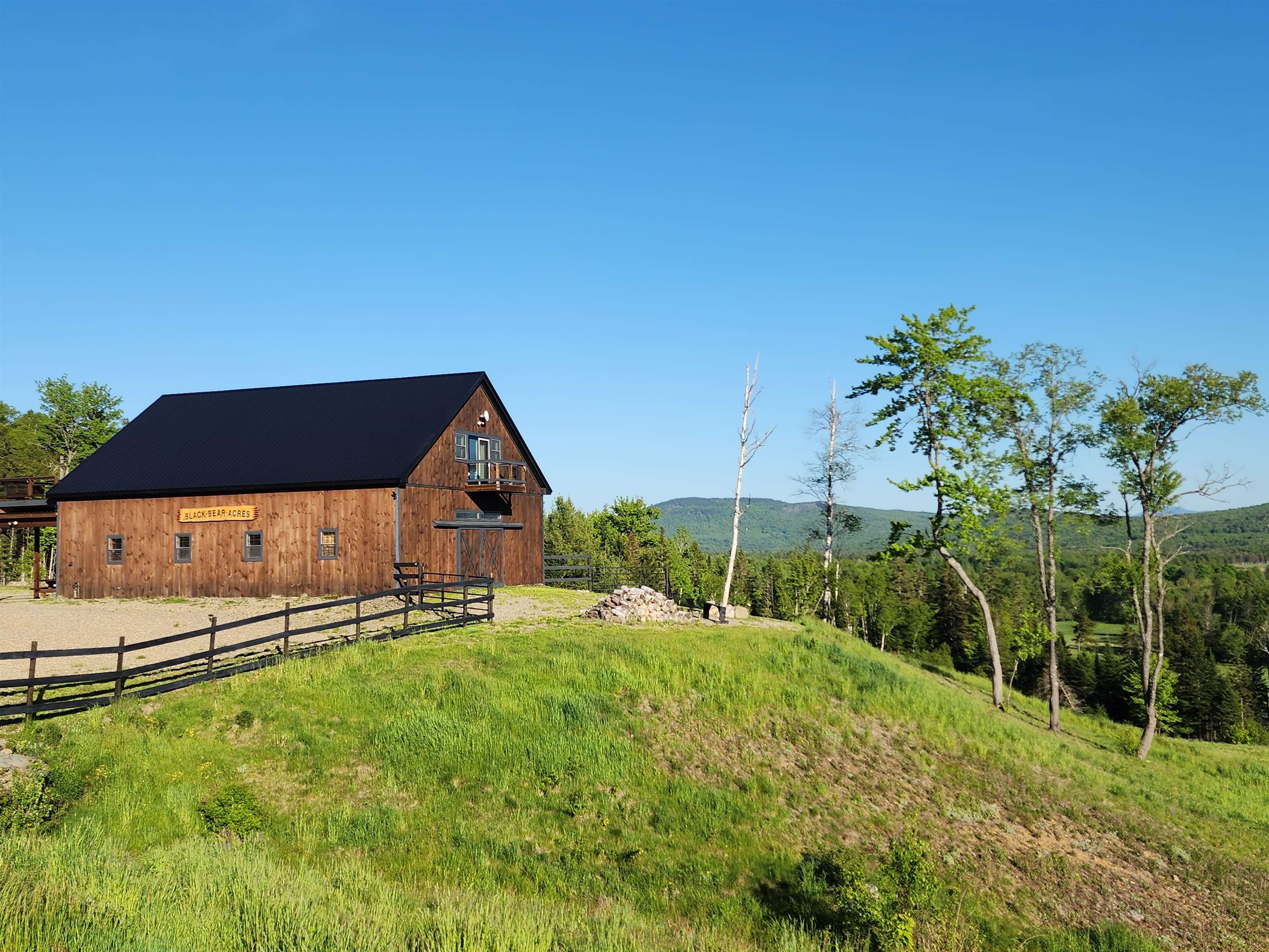 22 Mackenna Way, Errol, NH 03579