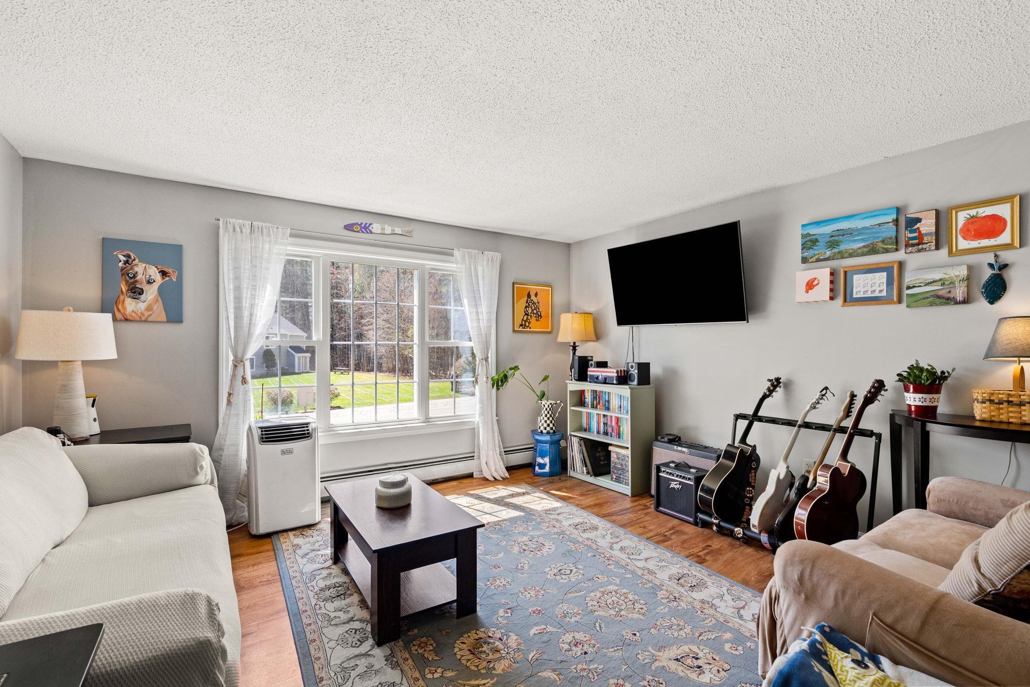 50 Brookside Dr, Exeter, NH 03033