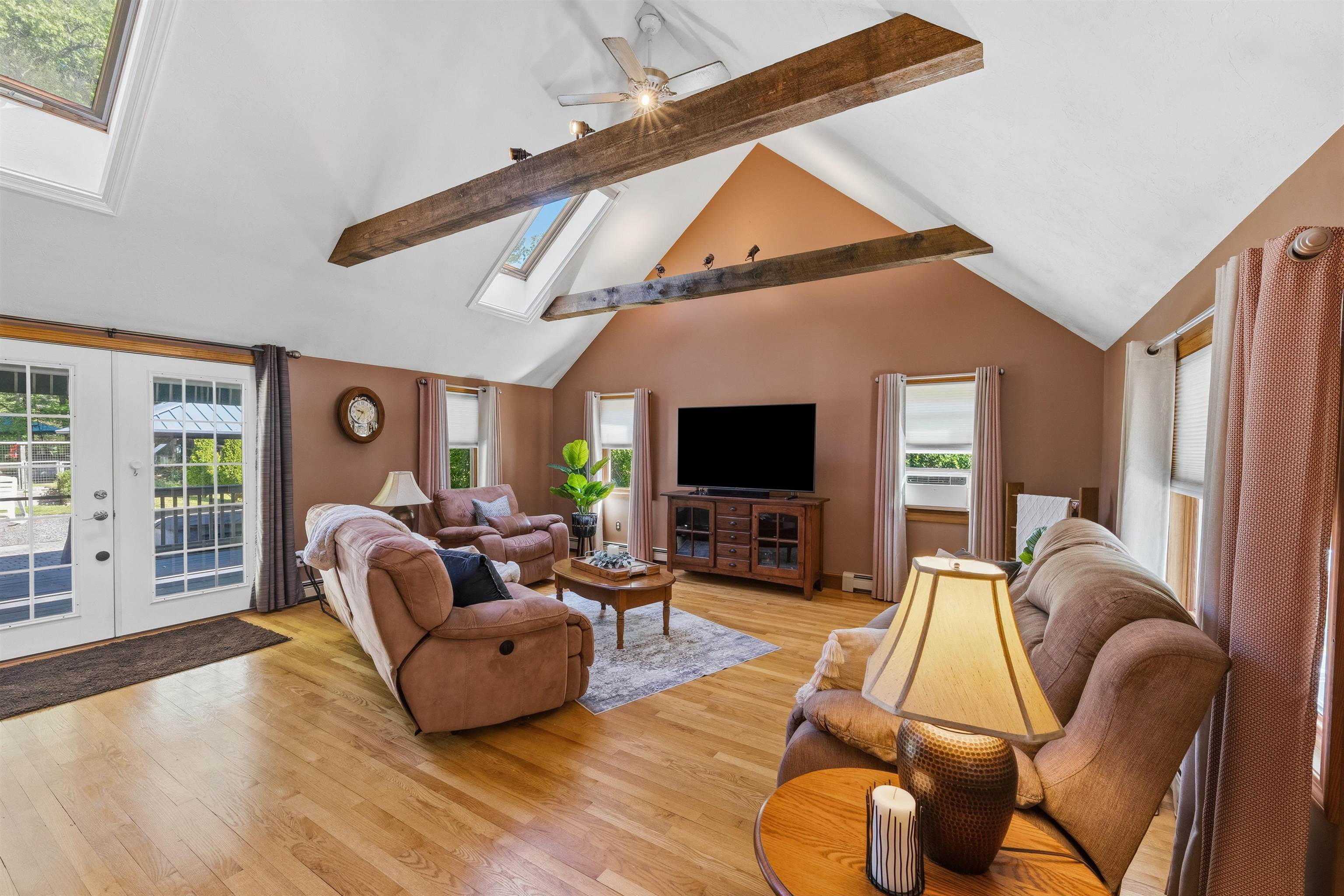 7 Nicholas Rd, Plaistow, NH 03865