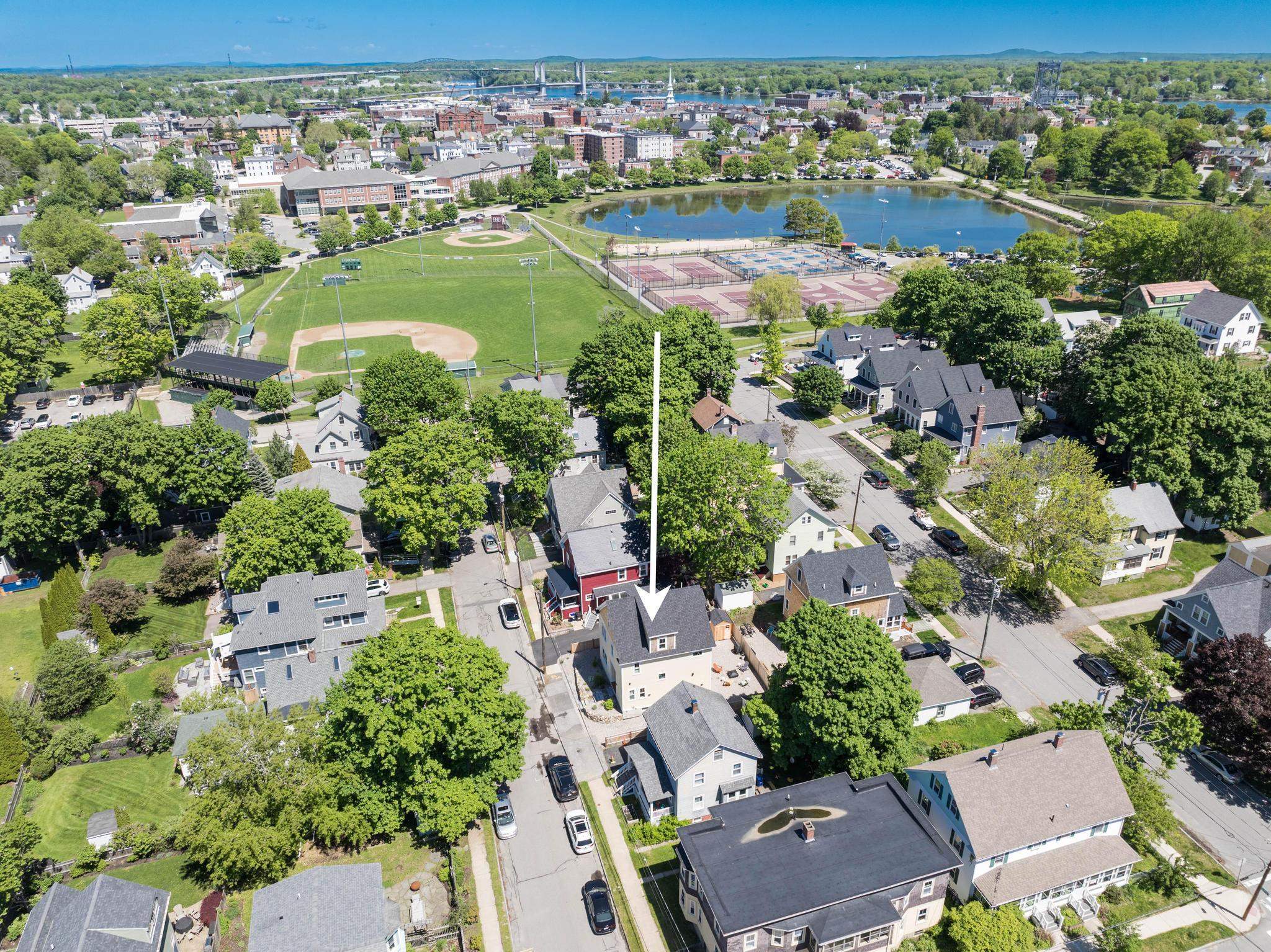 57 Sherburne Ave, Portsmouth, NH 03801