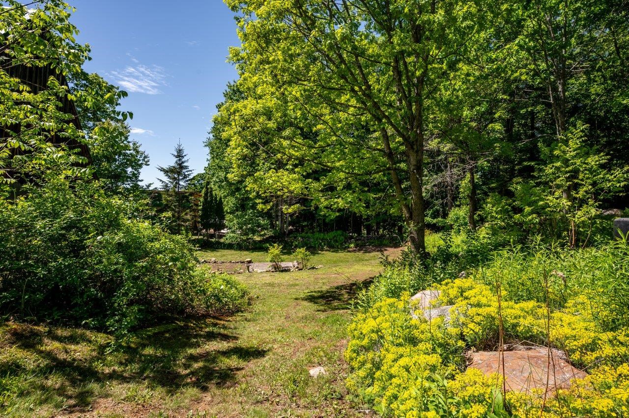 20 Maple St, Barnstead, NH 03225