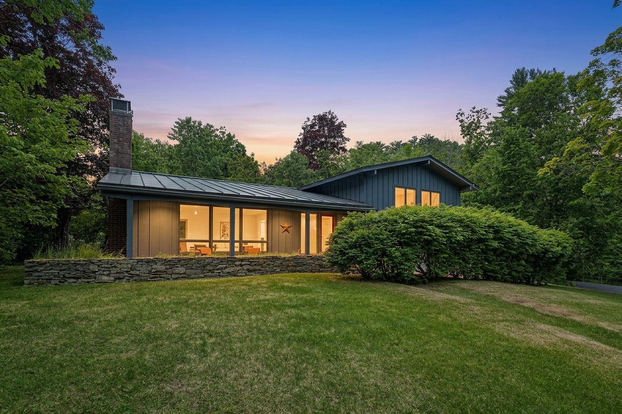 1 Read Rd, Hanover, NH 03755